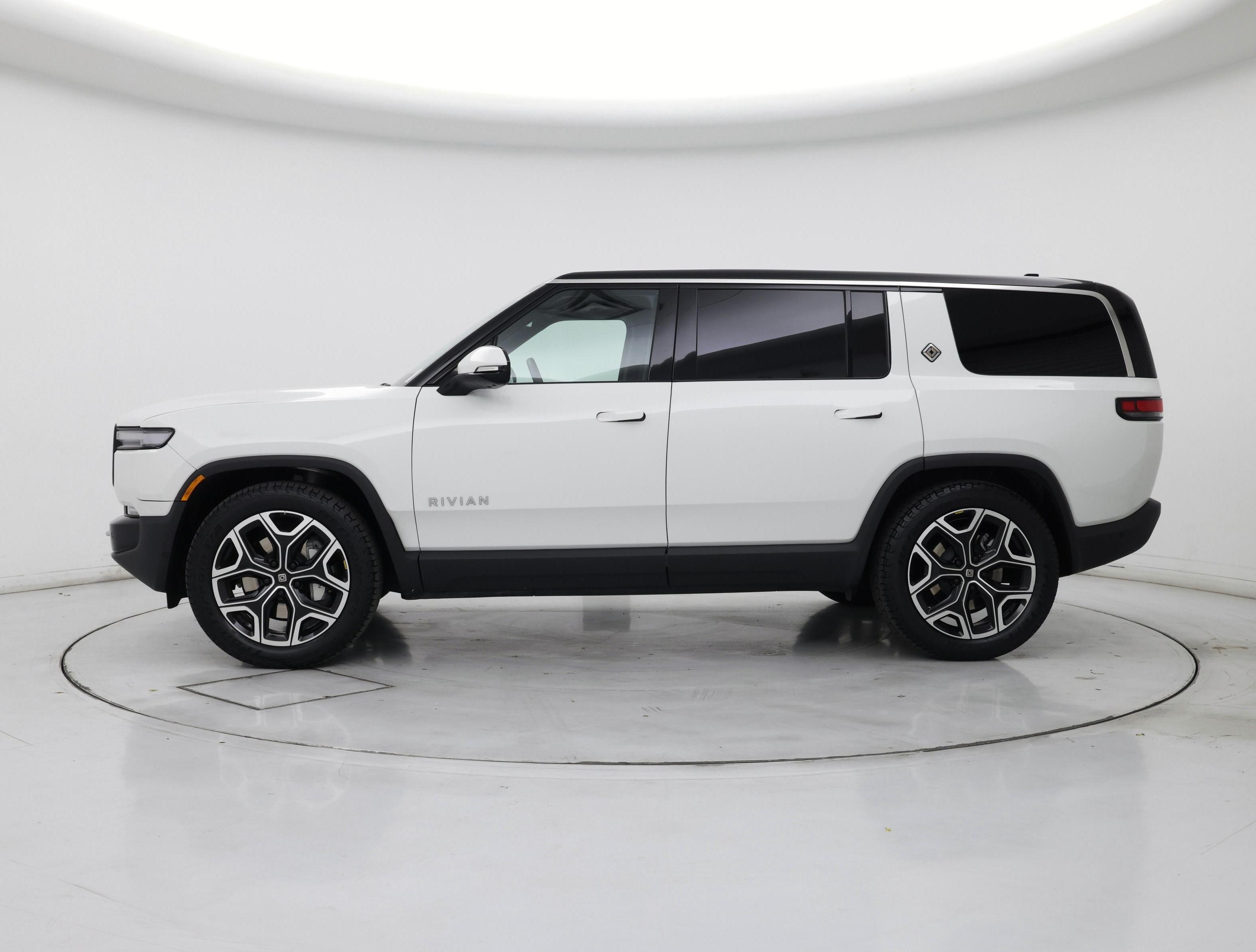 Thumbnail: 2025 Rivian R1S - 3