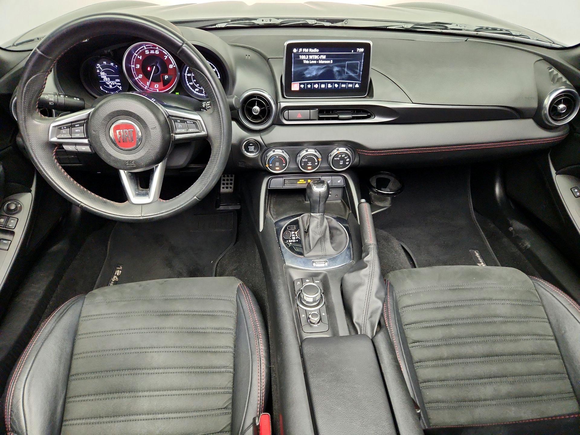 Thumbnail: 2017 Fiat 124 Spider - 9