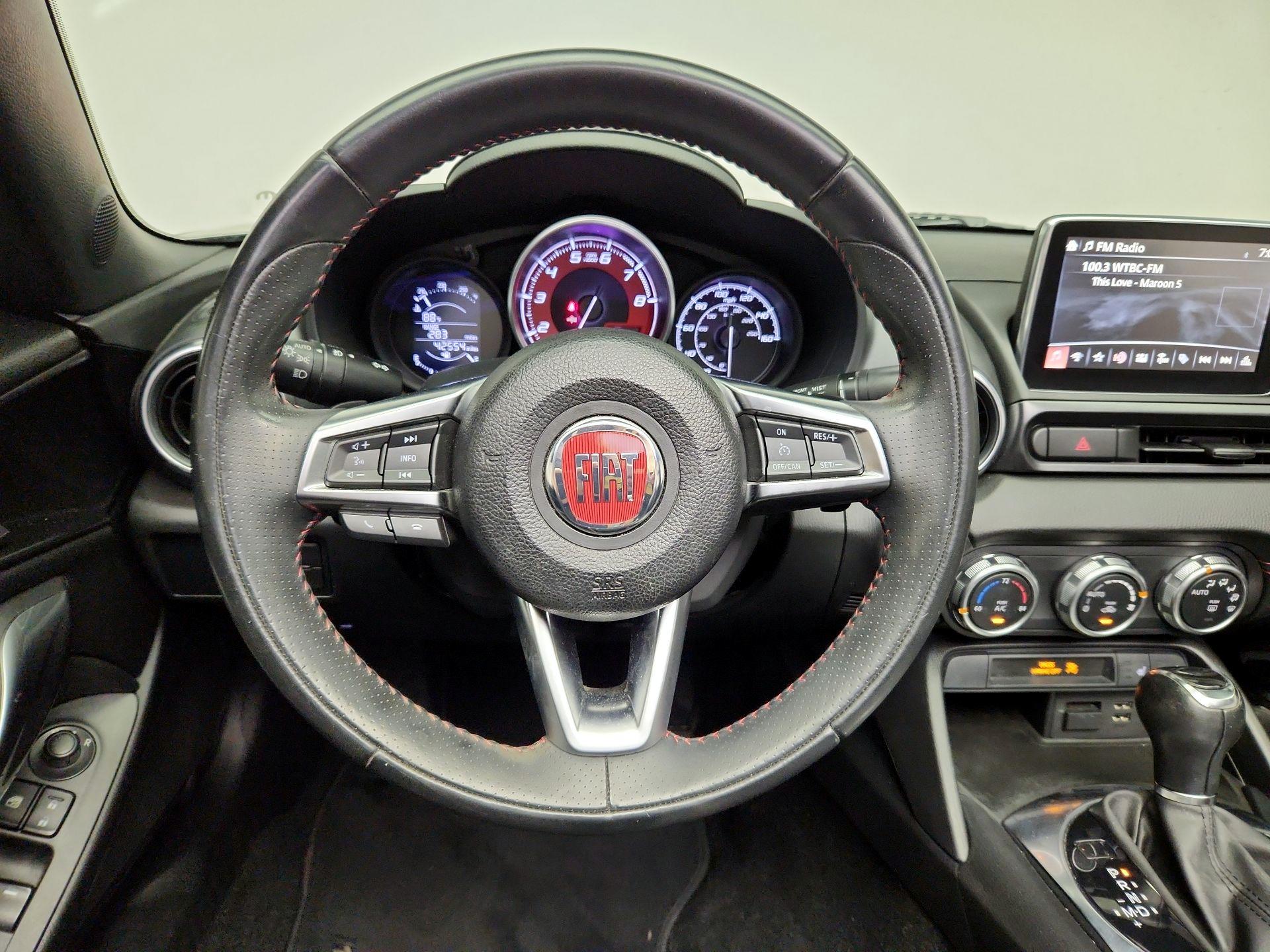 Thumbnail: 2017 Fiat 124 Spider - 10