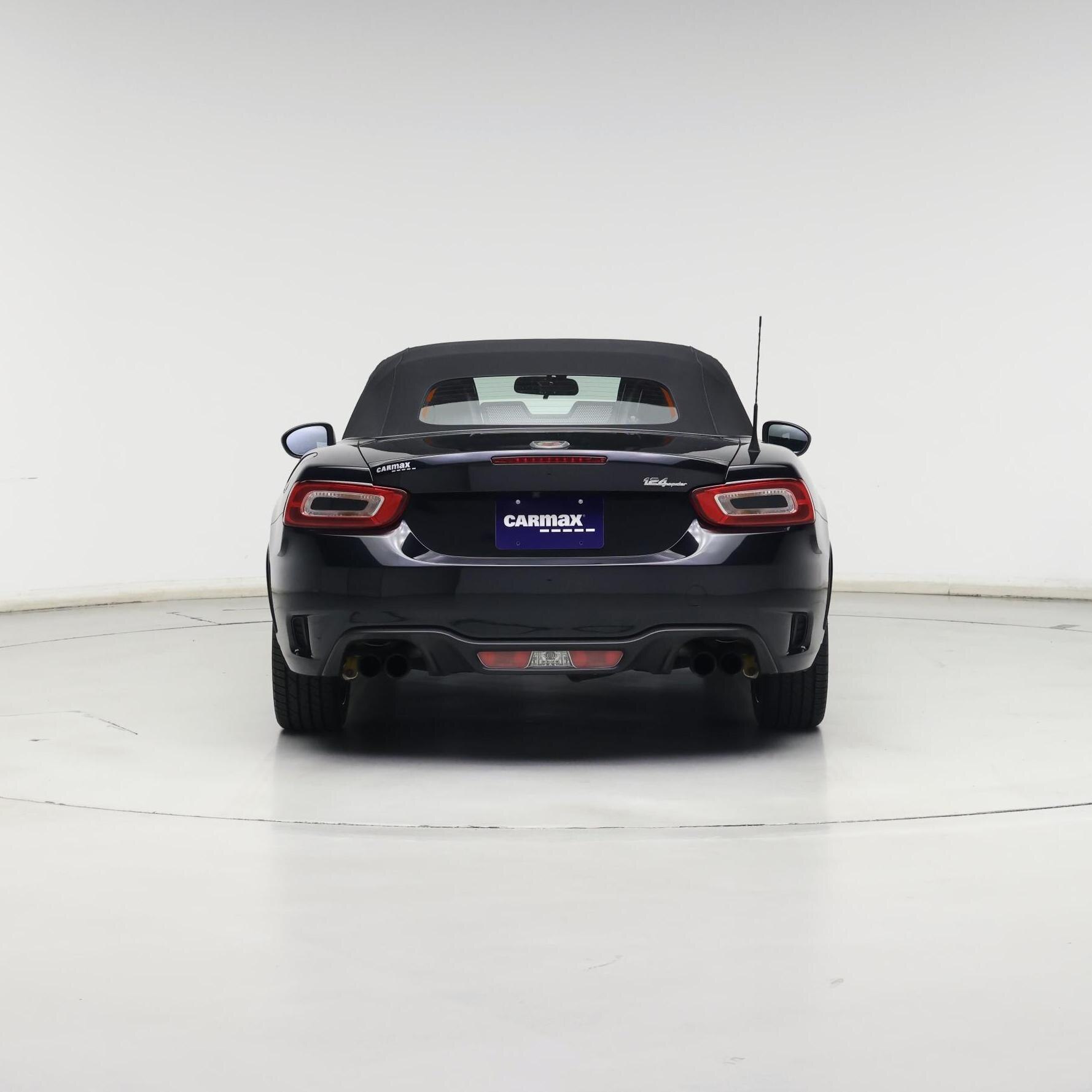 Thumbnail: 2017 Fiat 124 Spider - 6