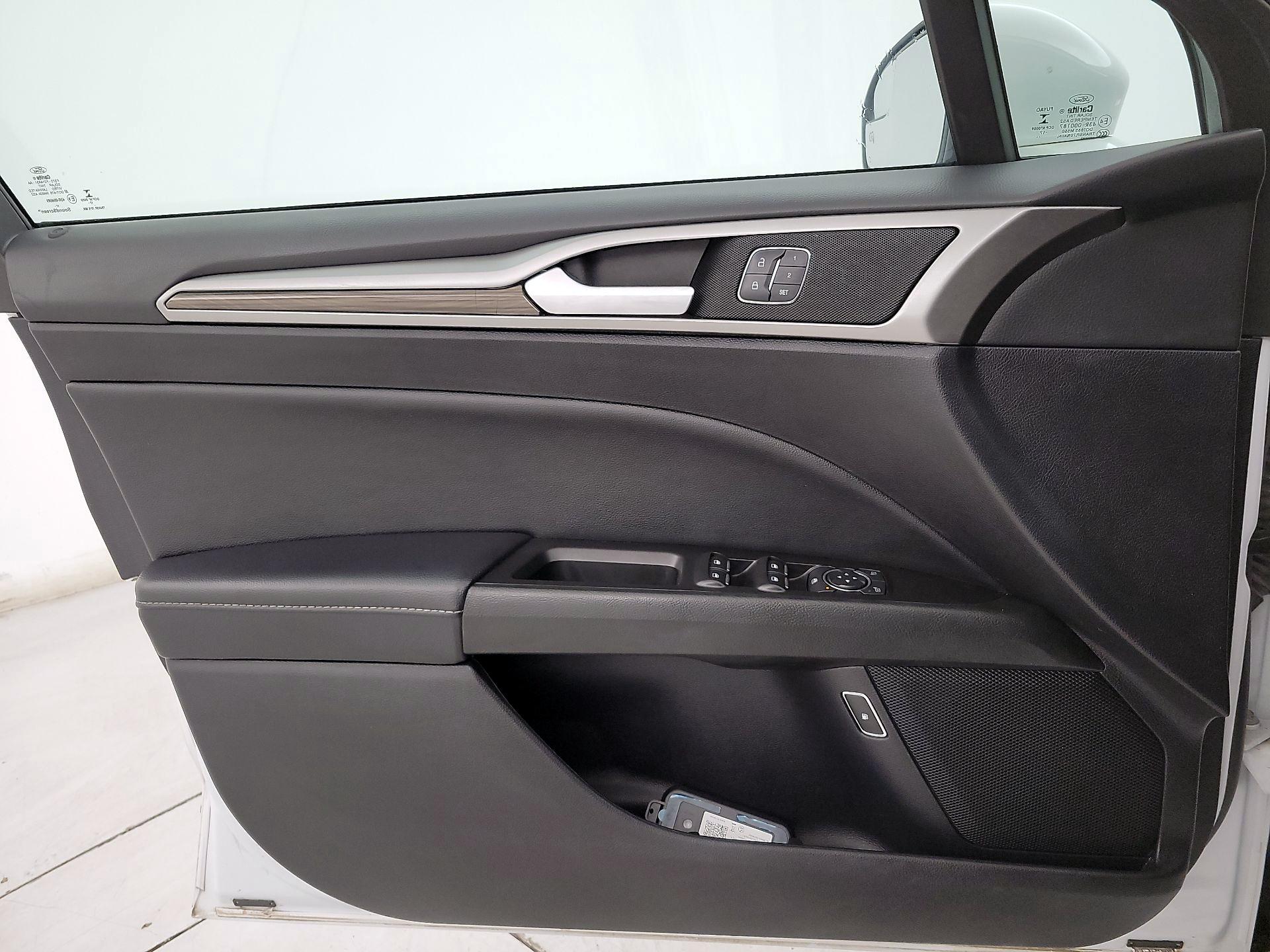 Thumbnail: 2018 Ford Fusion - 12