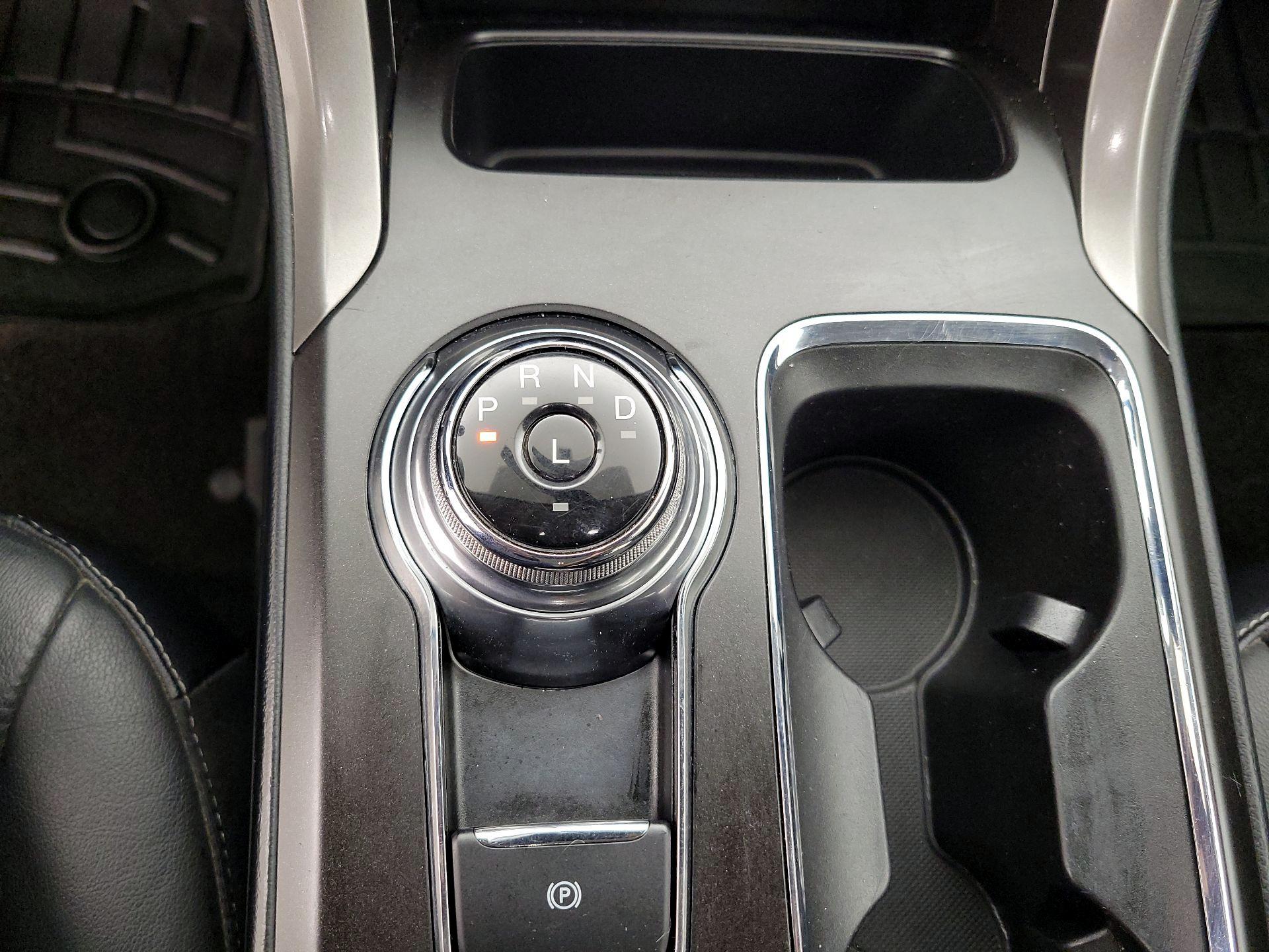 Thumbnail: 2018 Ford Fusion - 17