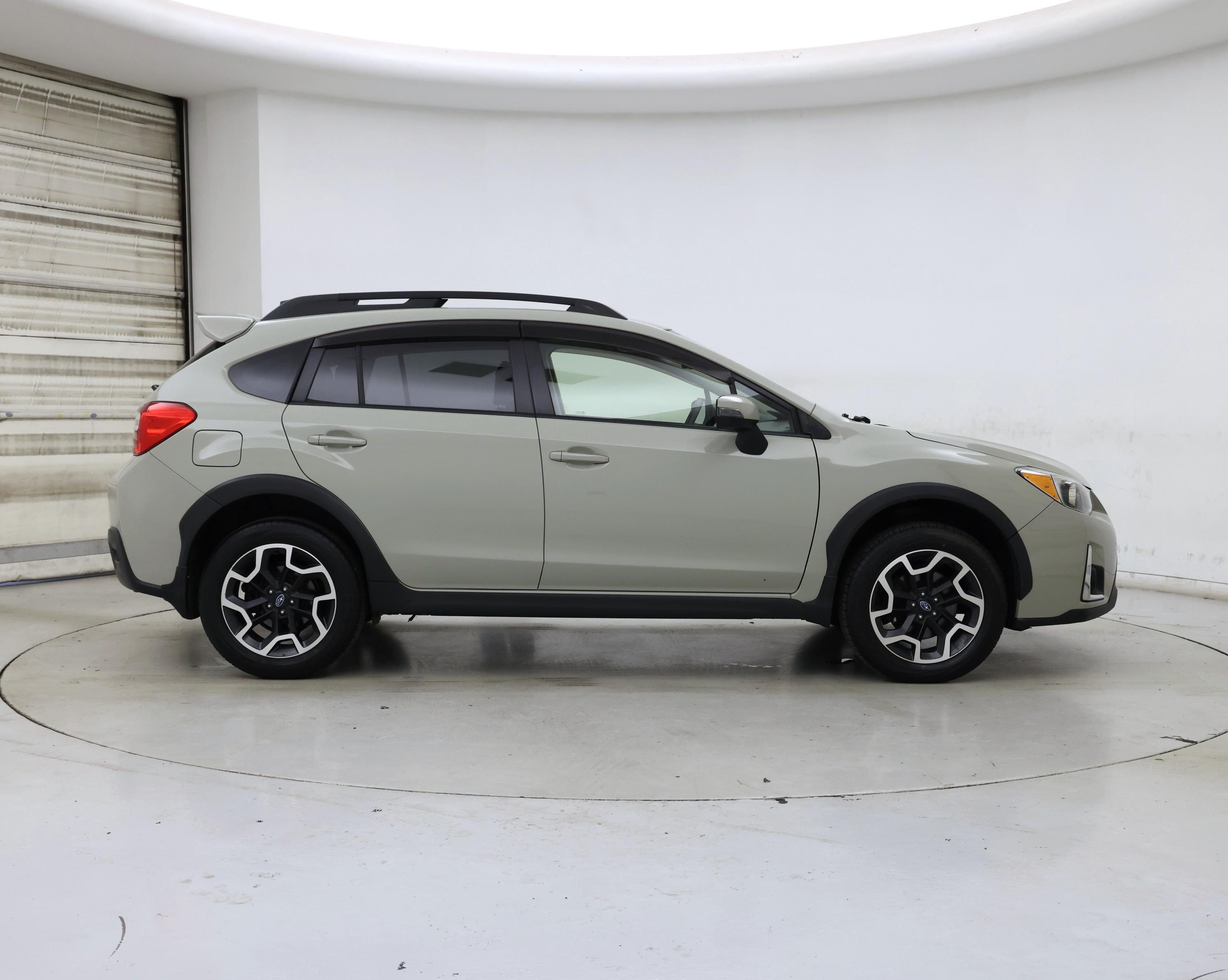 Thumbnail: 2017 Subaru Crosstrek - 7