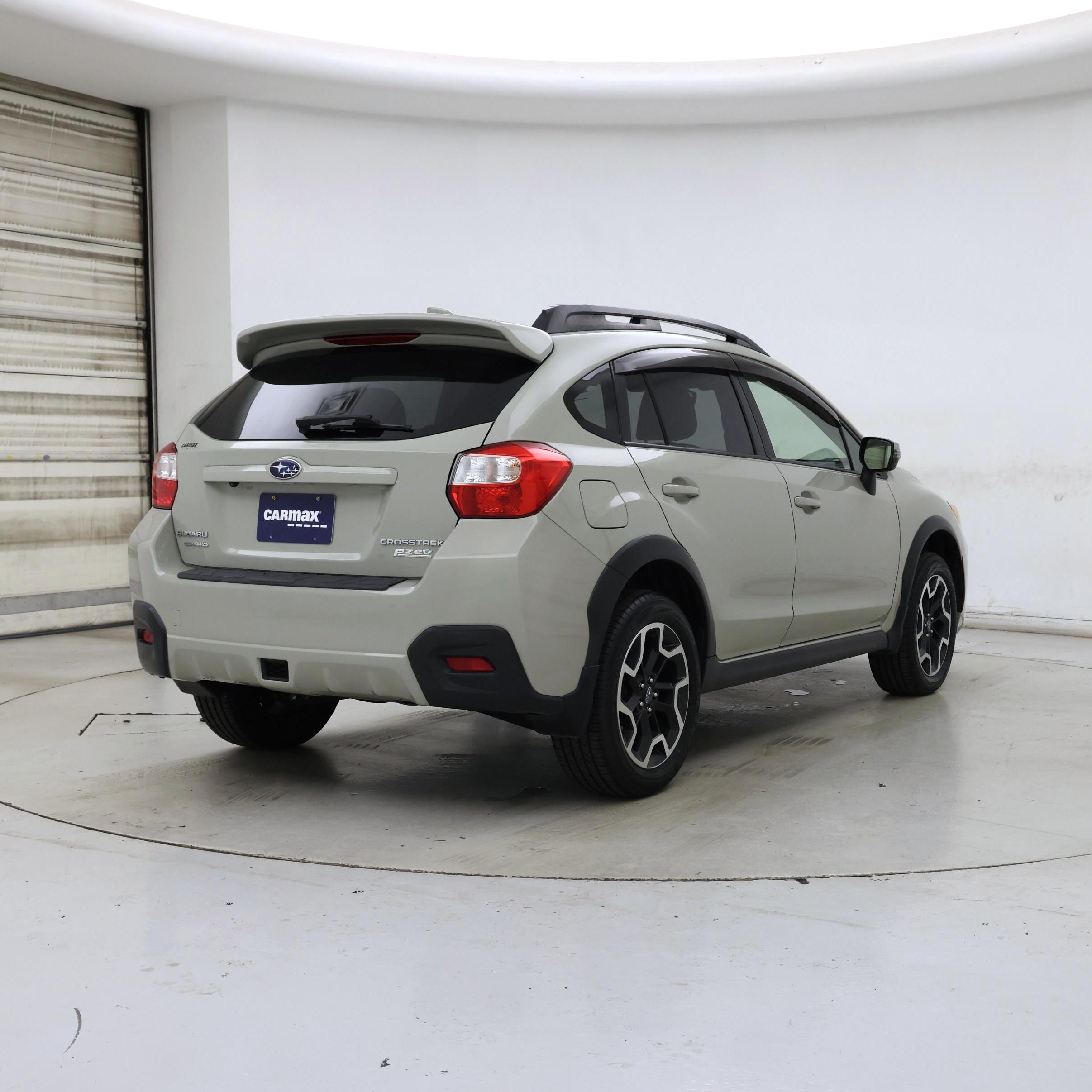 Thumbnail: 2017 Subaru Crosstrek - 8