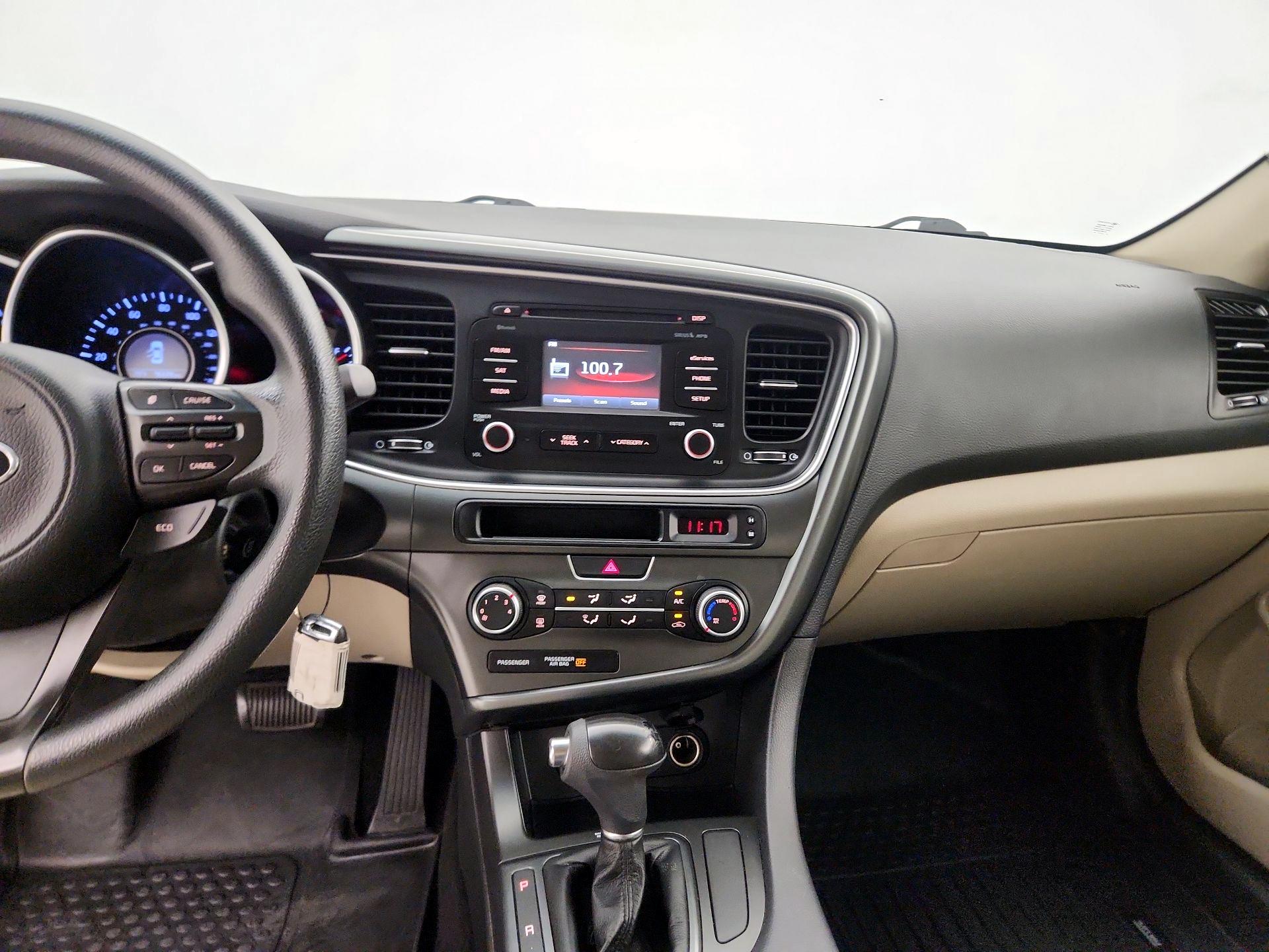 Thumbnail: 2015 Kia Optima - 9