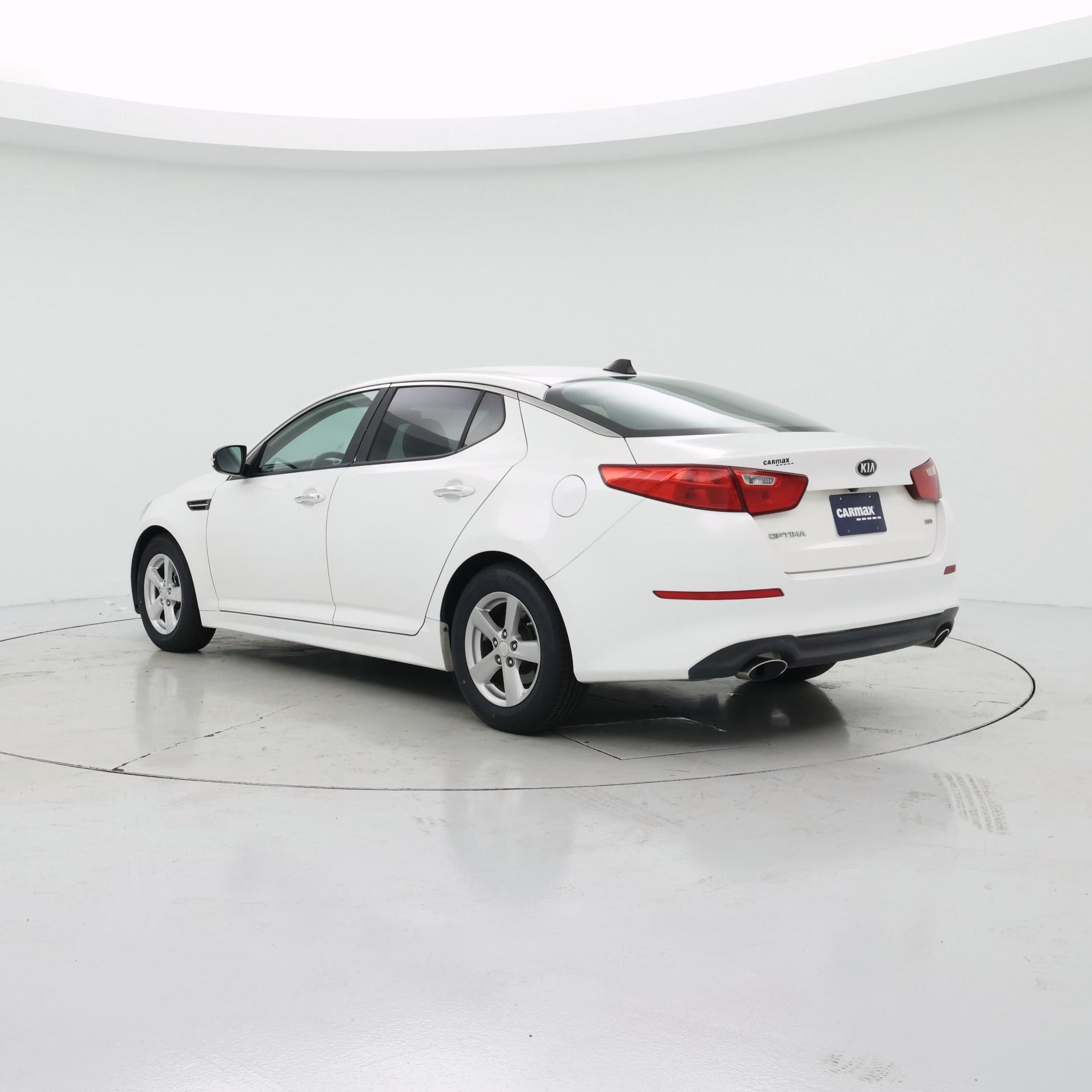 Thumbnail: 2015 Kia Optima - 2