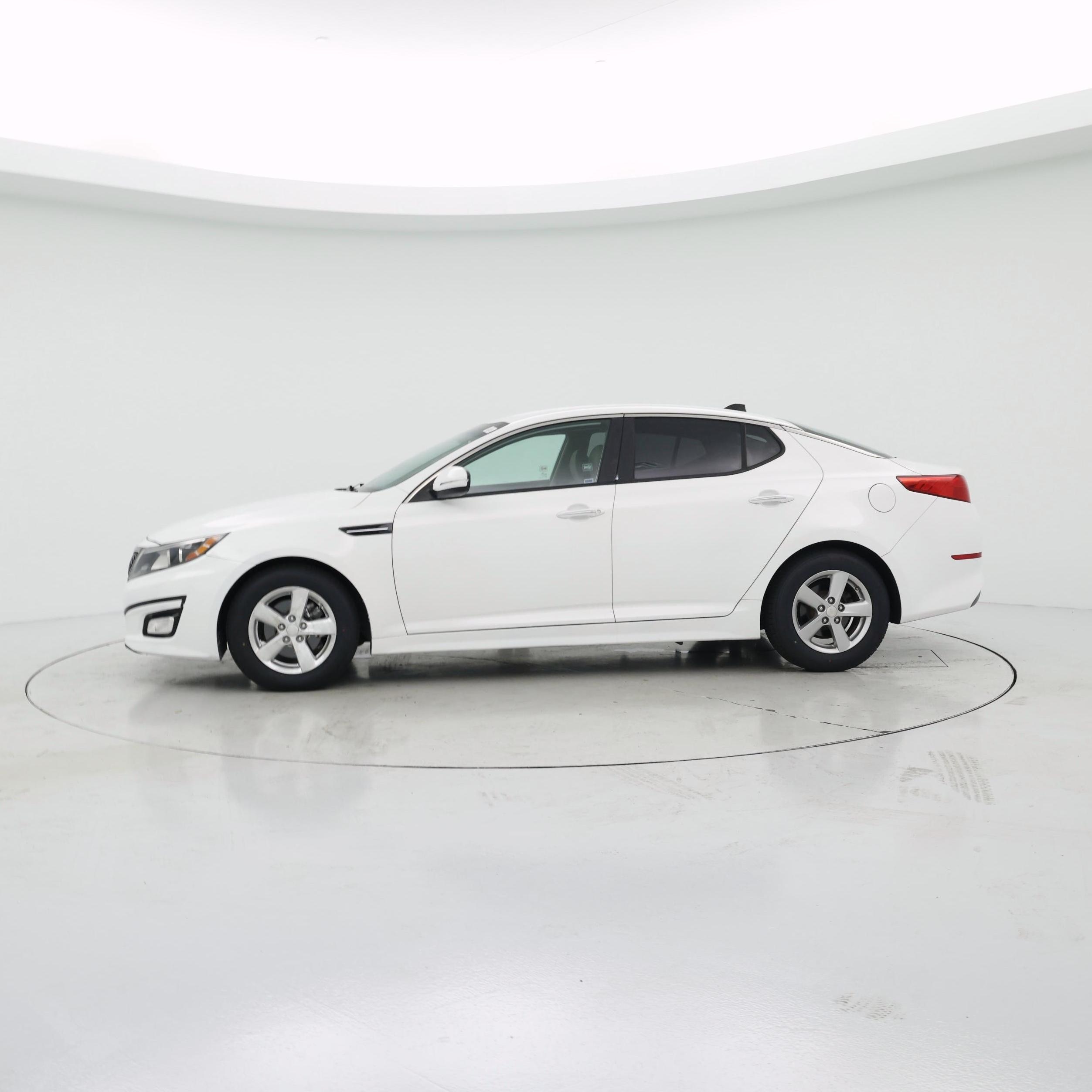 Thumbnail: 2015 Kia Optima - 3