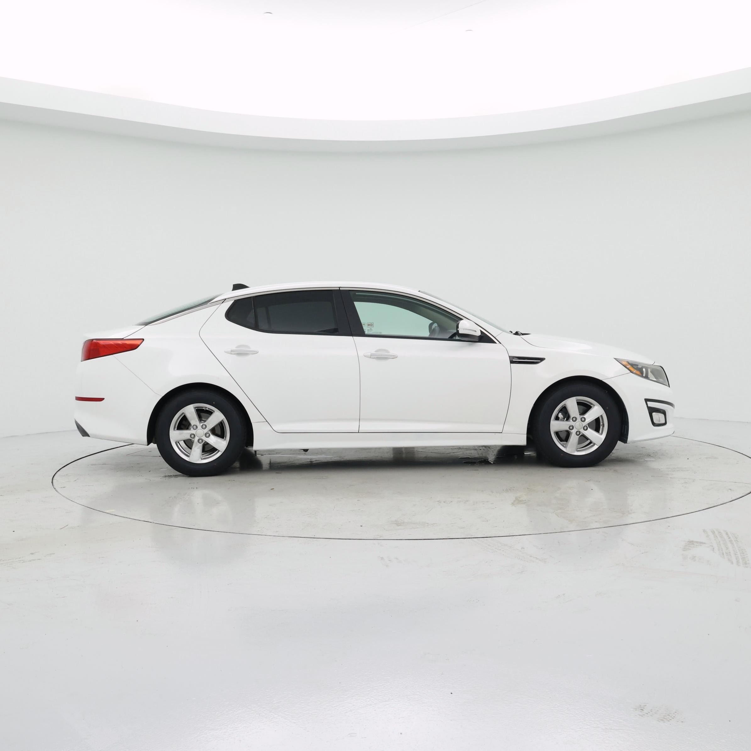 Thumbnail: 2015 Kia Optima - 7