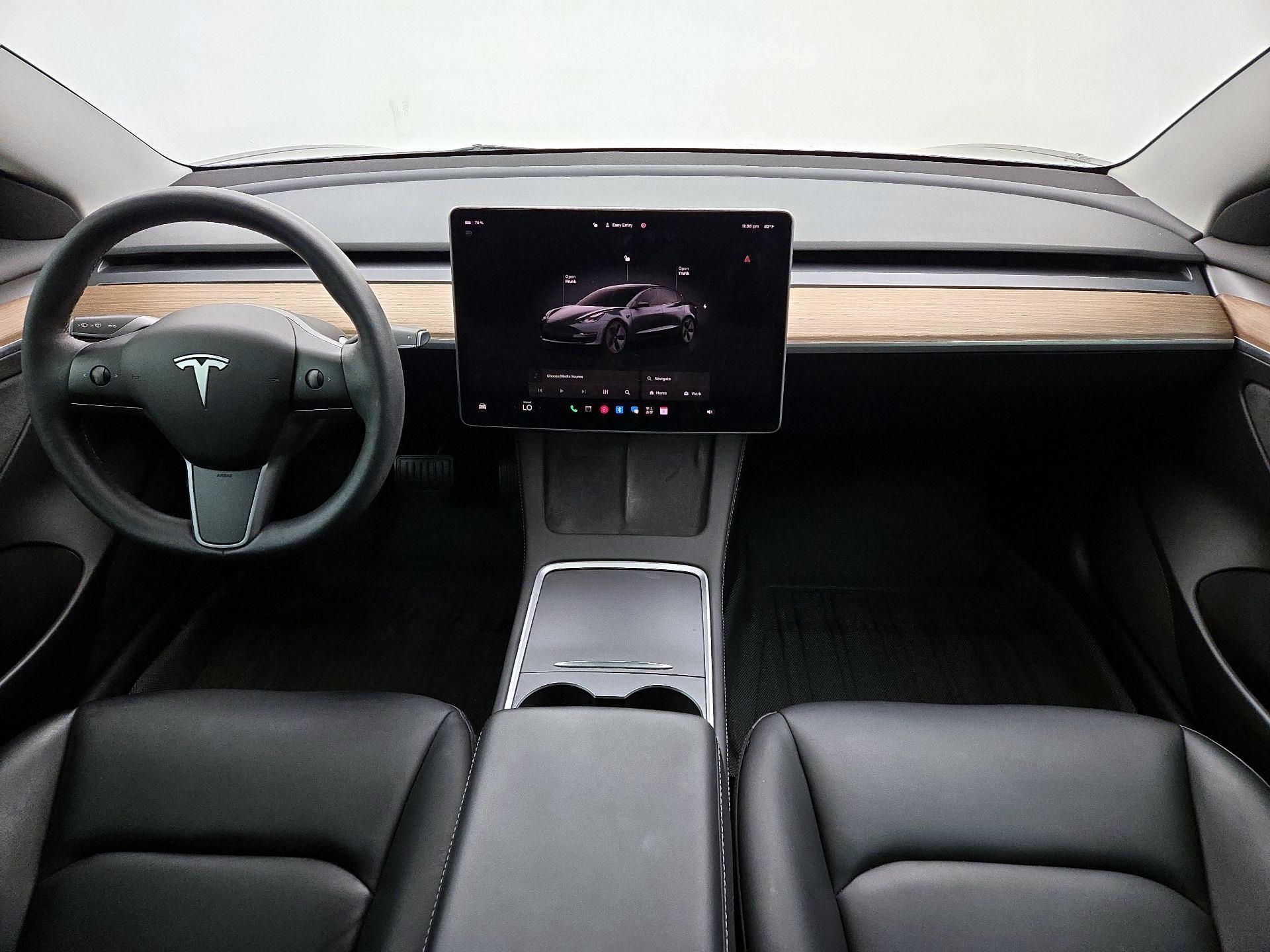 Thumbnail: 2023 Tesla Model 3 - 9