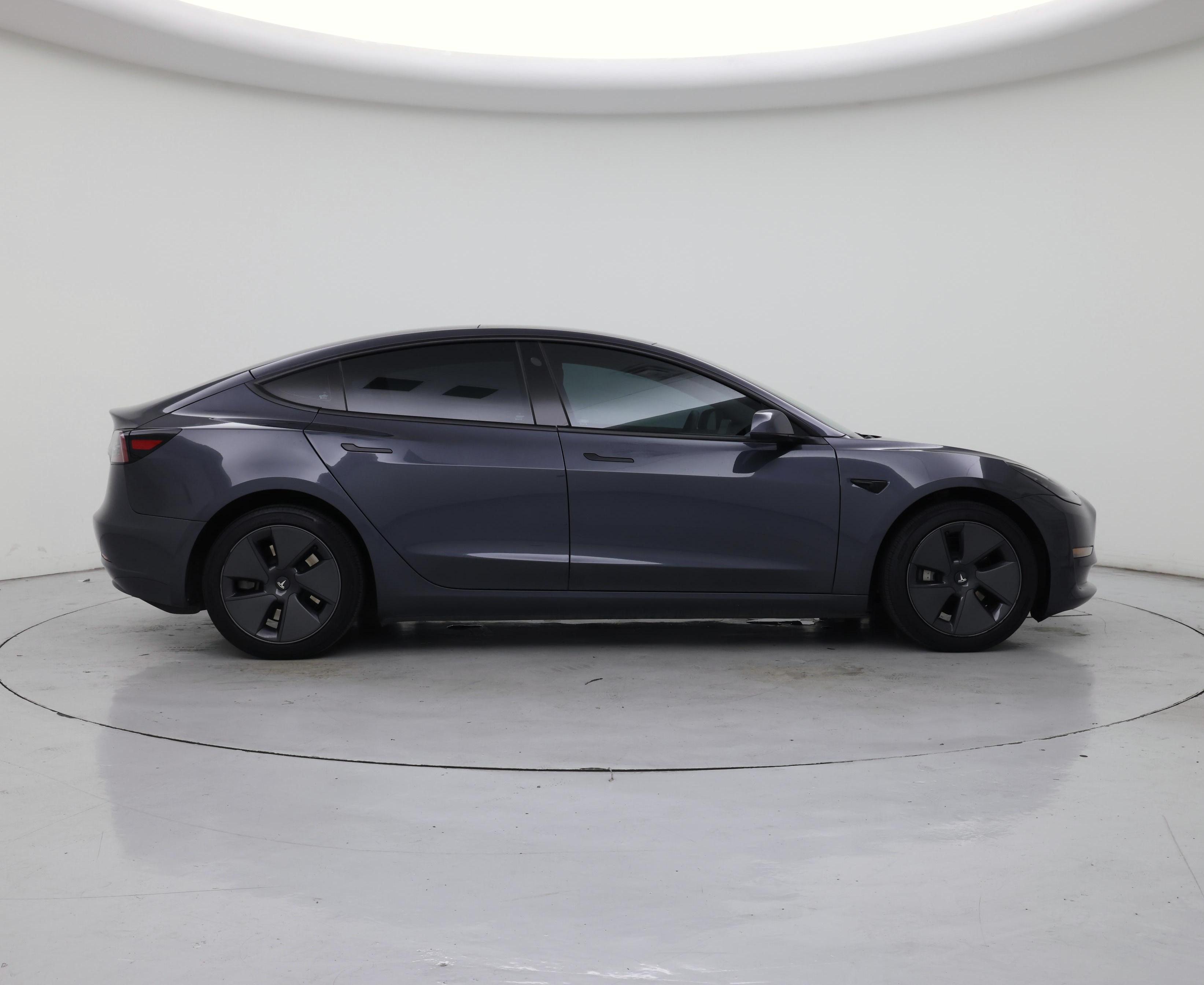 Thumbnail: 2023 Tesla Model 3 - 7