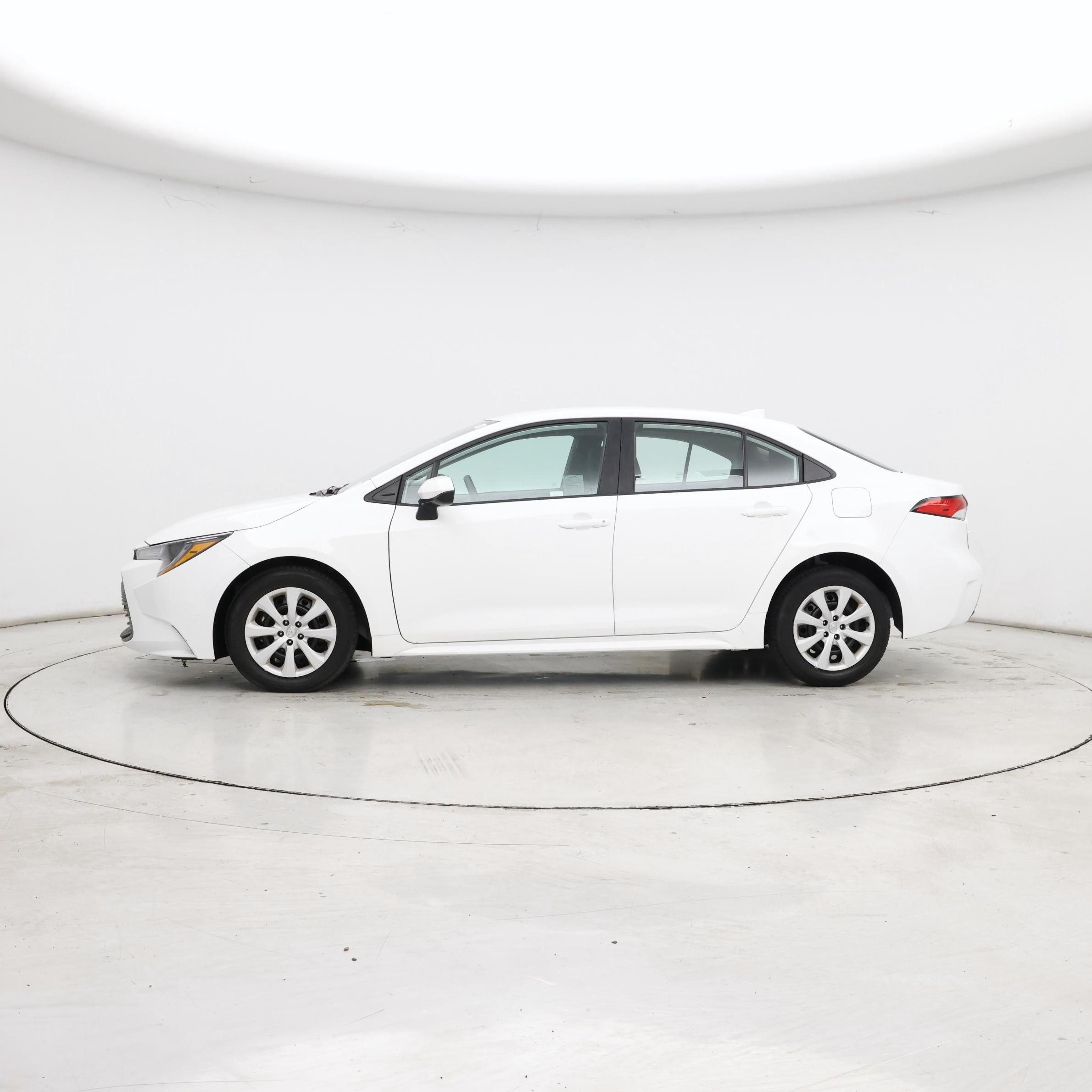 Thumbnail: 2025 Toyota Corolla - 3