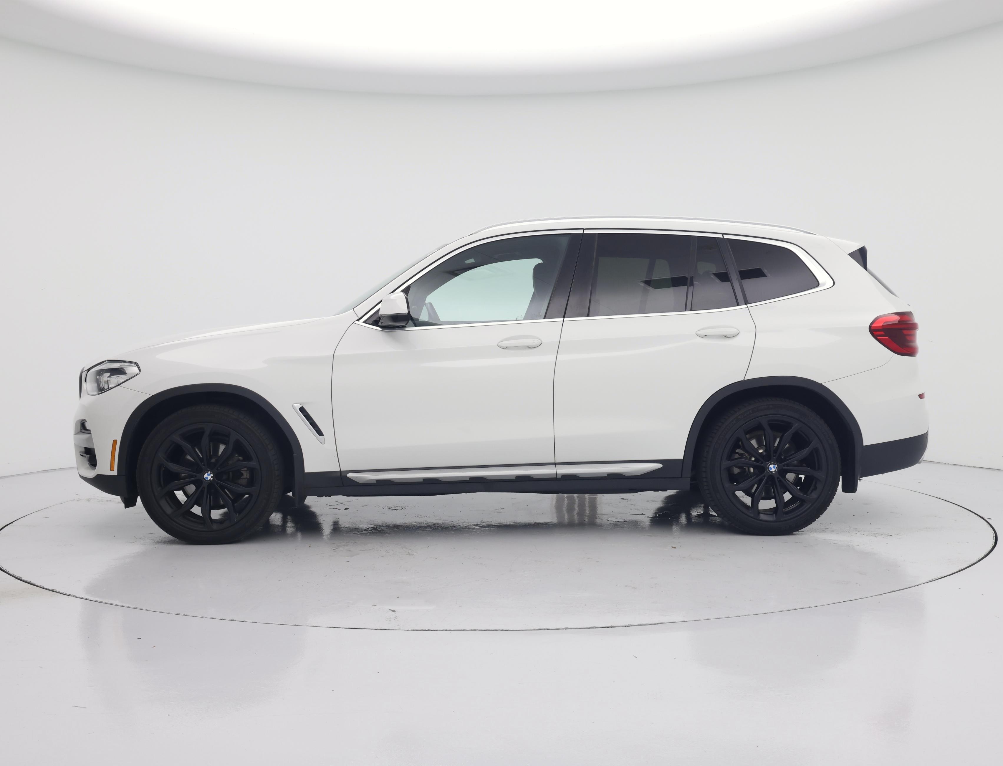 Thumbnail: 2021 BMW X3 - 3