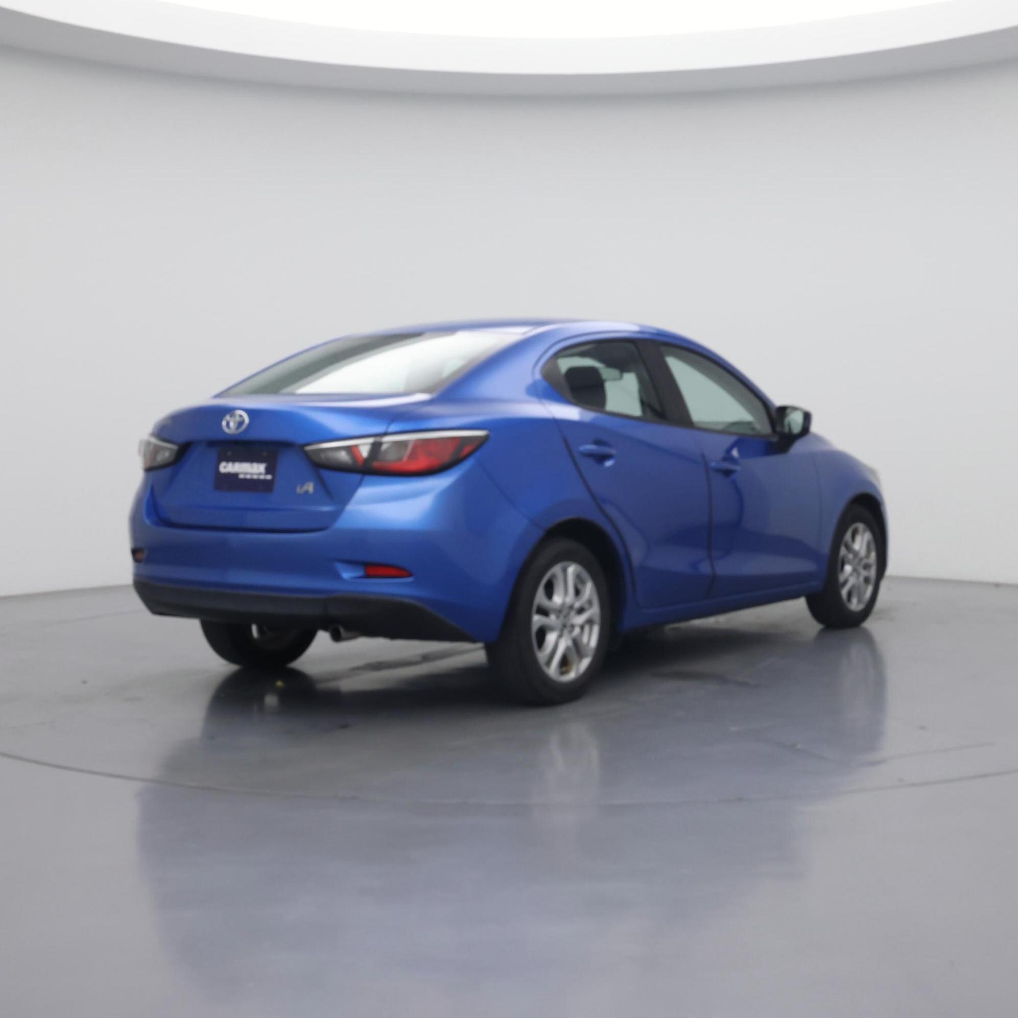 Thumbnail: 2017 Toyota Yaris iA - 8