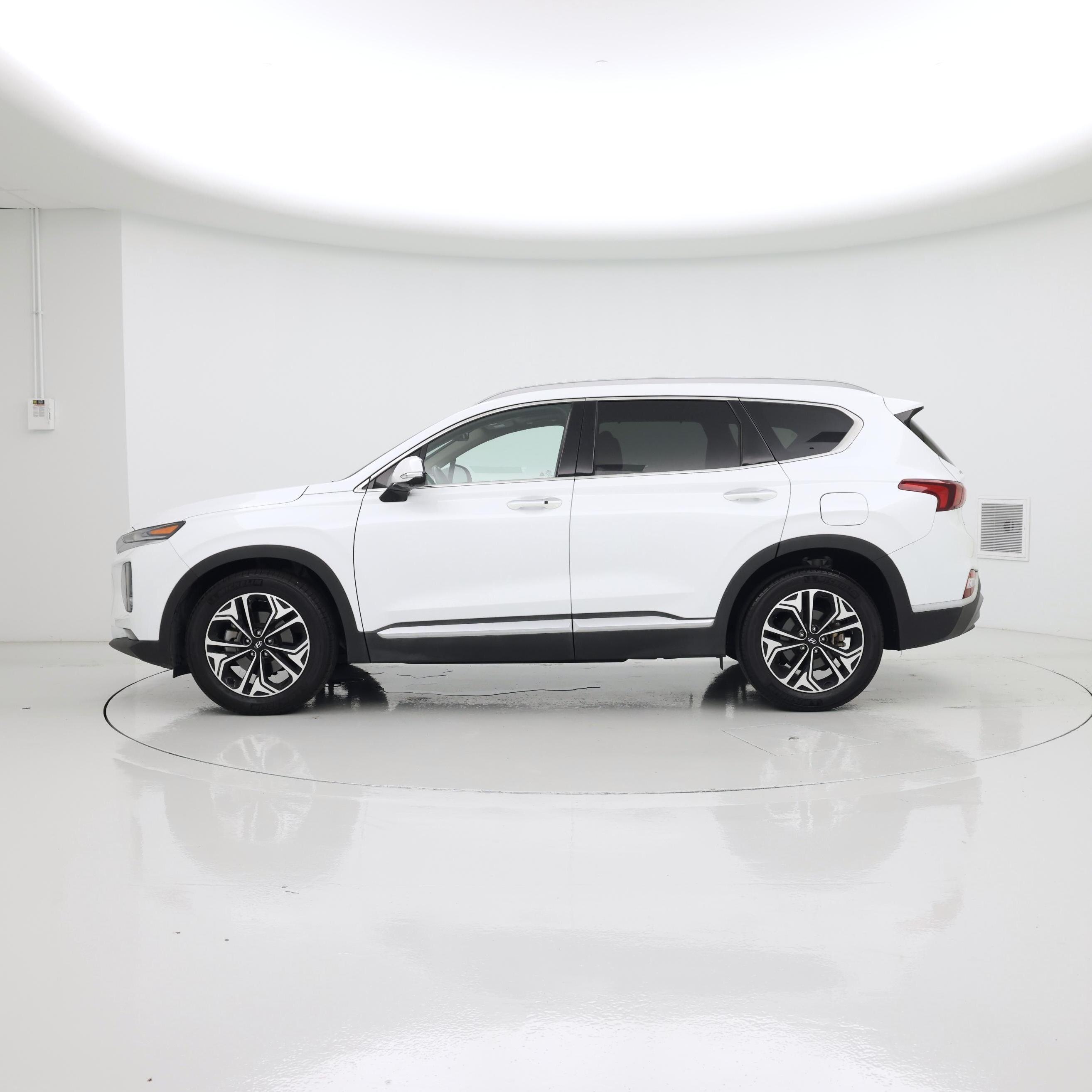 Thumbnail: 2019 Hyundai Santa Fe - 3