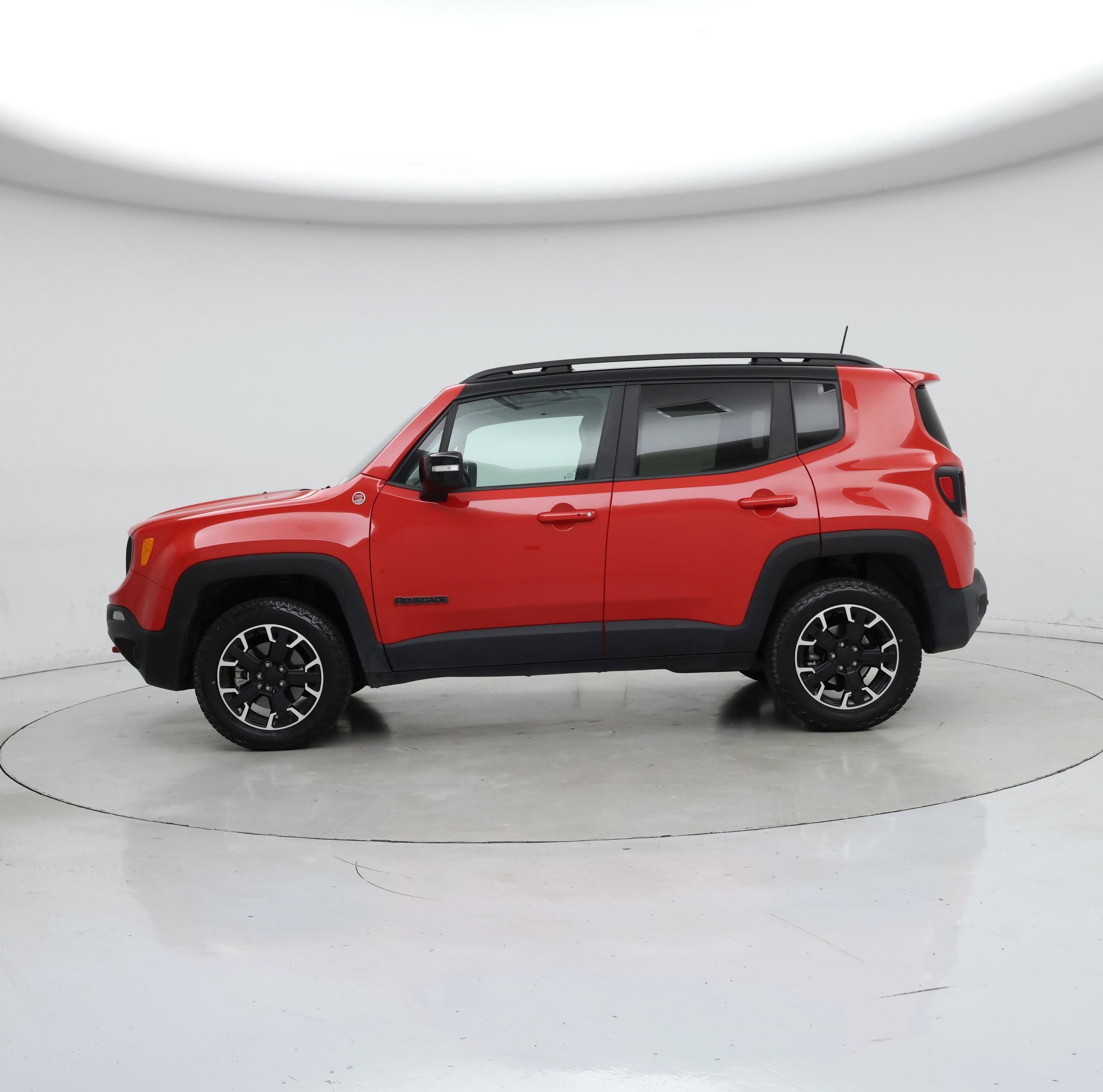 Thumbnail: 2023 Jeep Renegade - 3