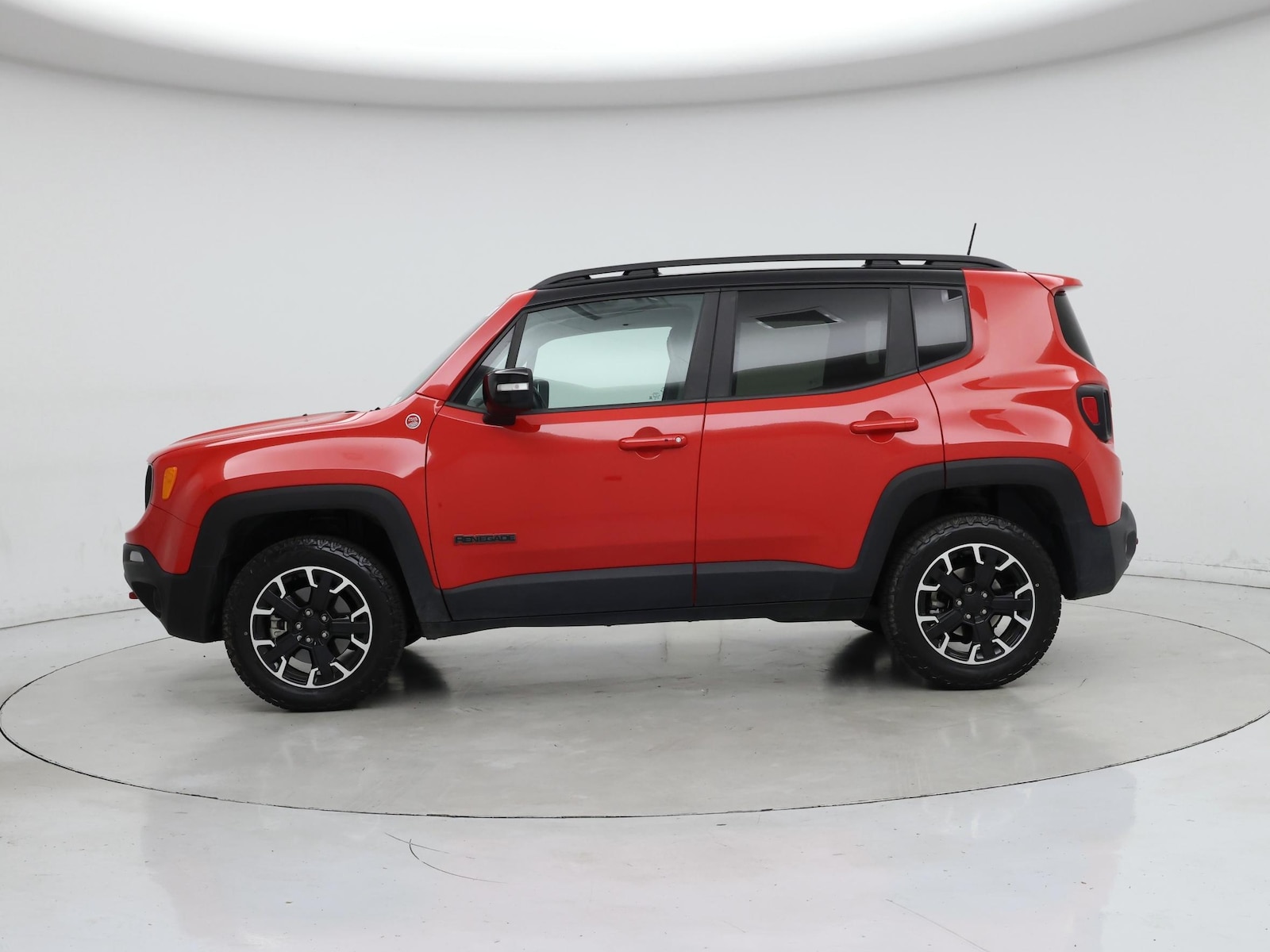 2023 Jeep Renegade Trailhawk - Photo 4