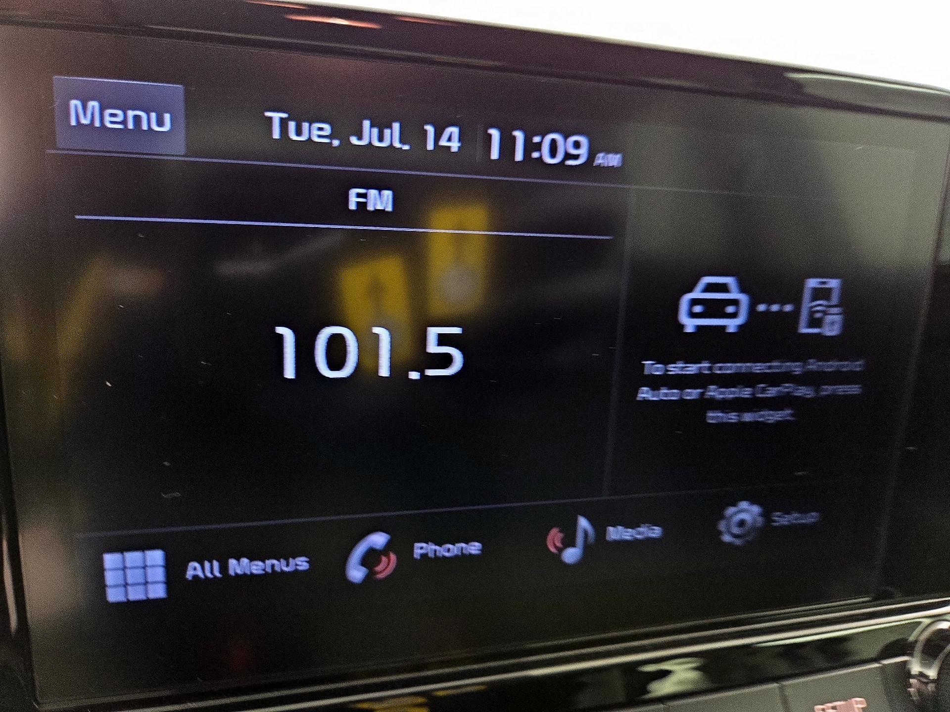 Thumbnail: 2022 Kia Forte - 15