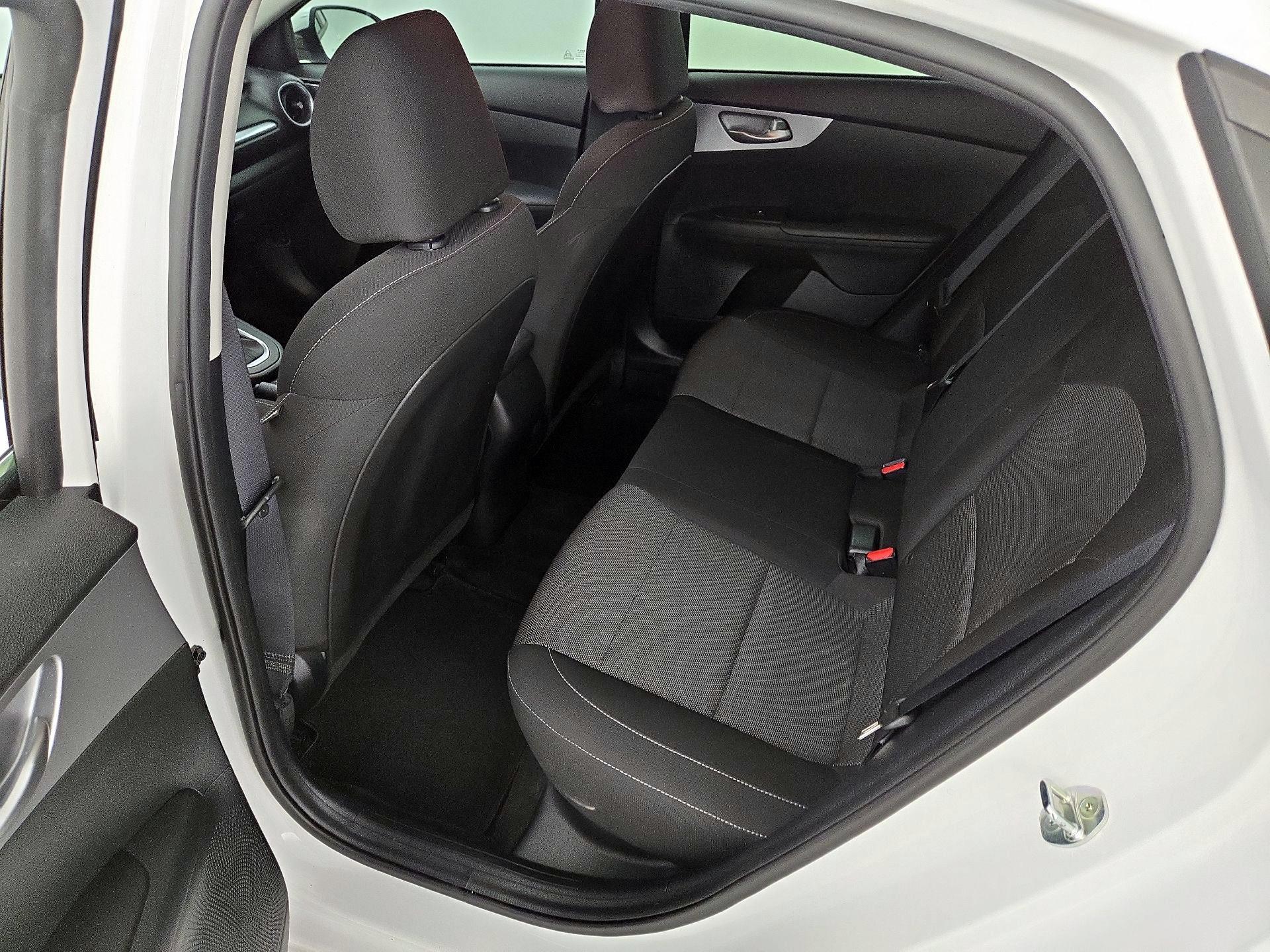 Thumbnail: 2022 Kia Forte - 19