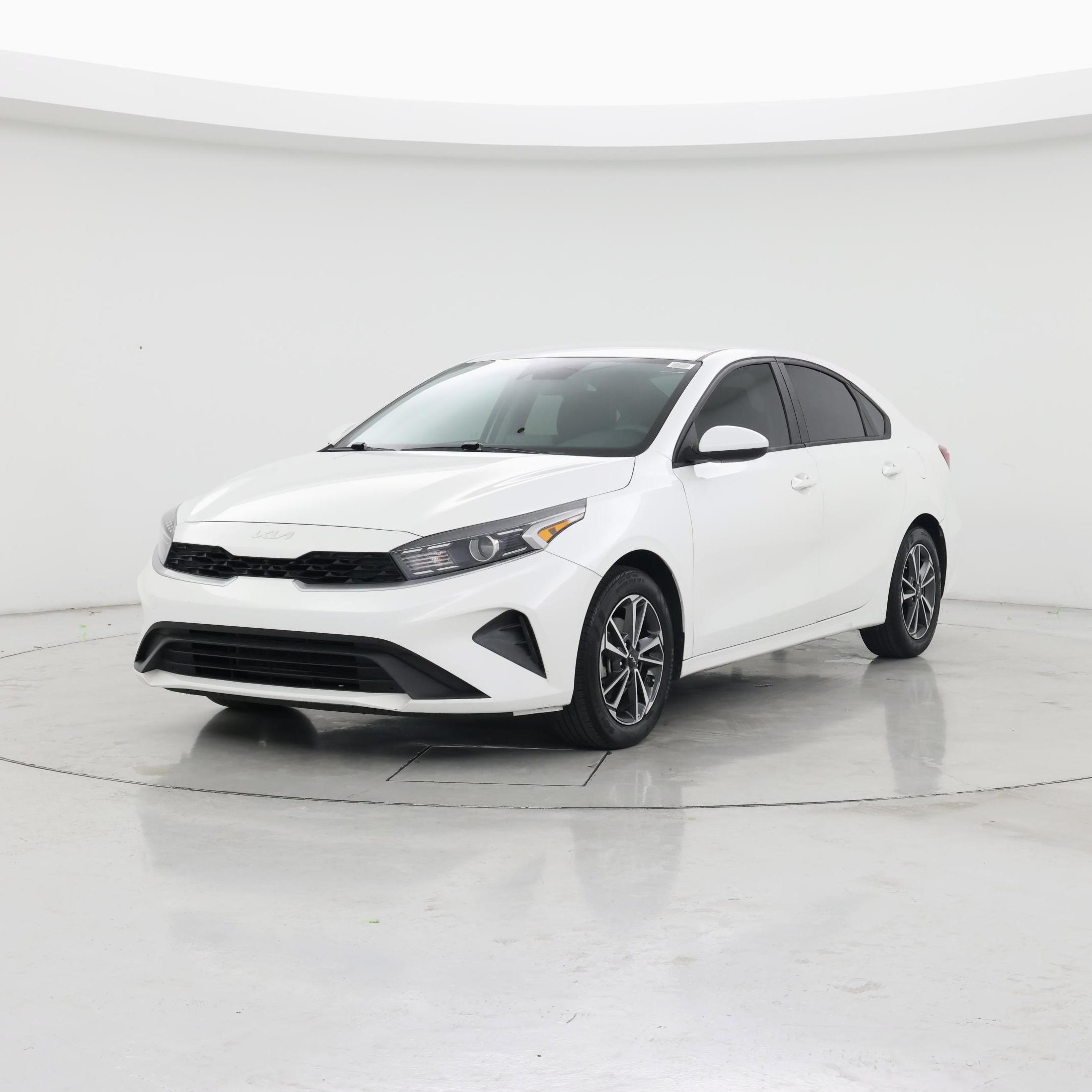 Thumbnail: 2022 Kia Forte - 4