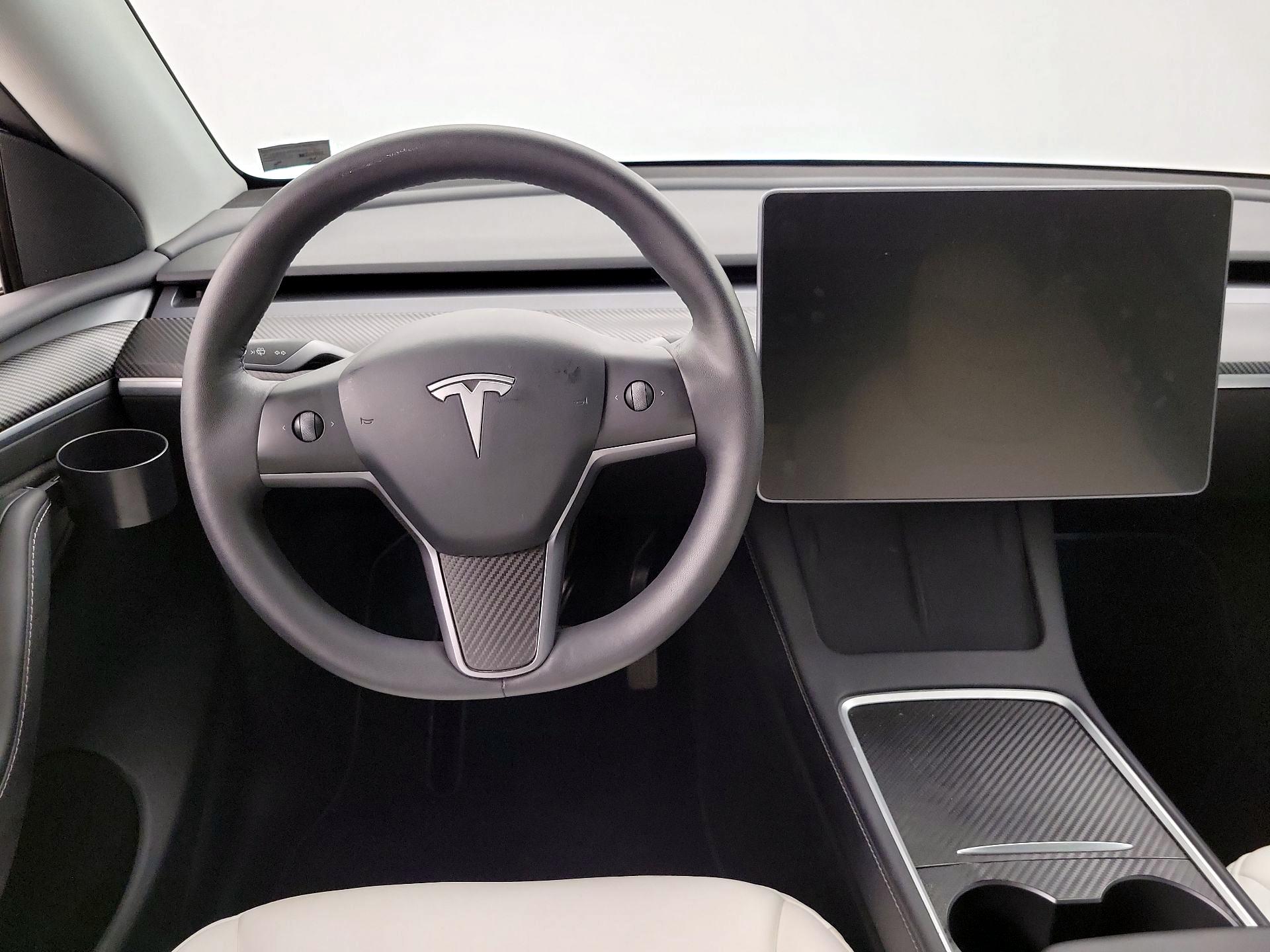 Thumbnail: 2022 Tesla Model Y - 10