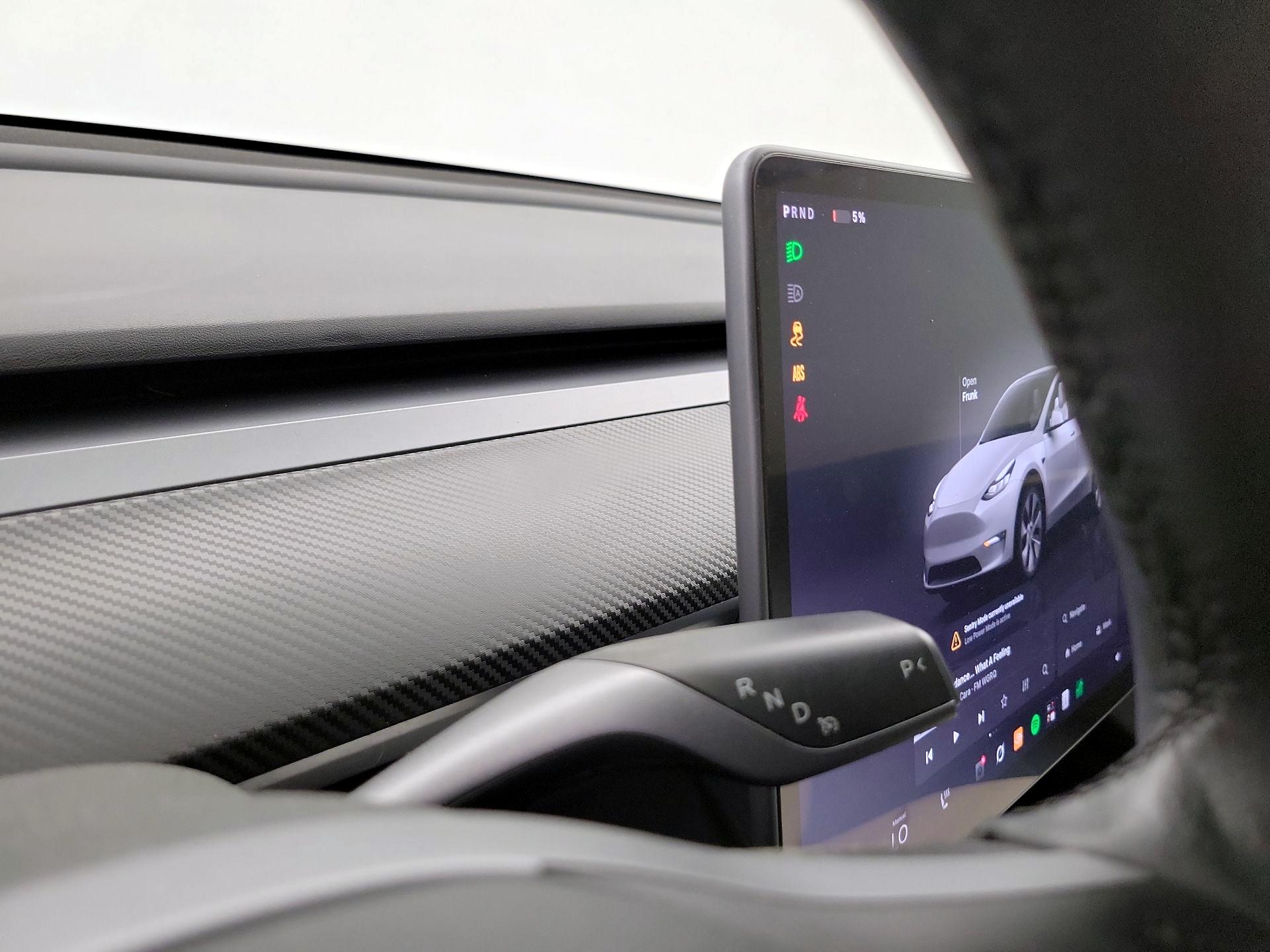 Thumbnail: 2022 Tesla Model Y - 17
