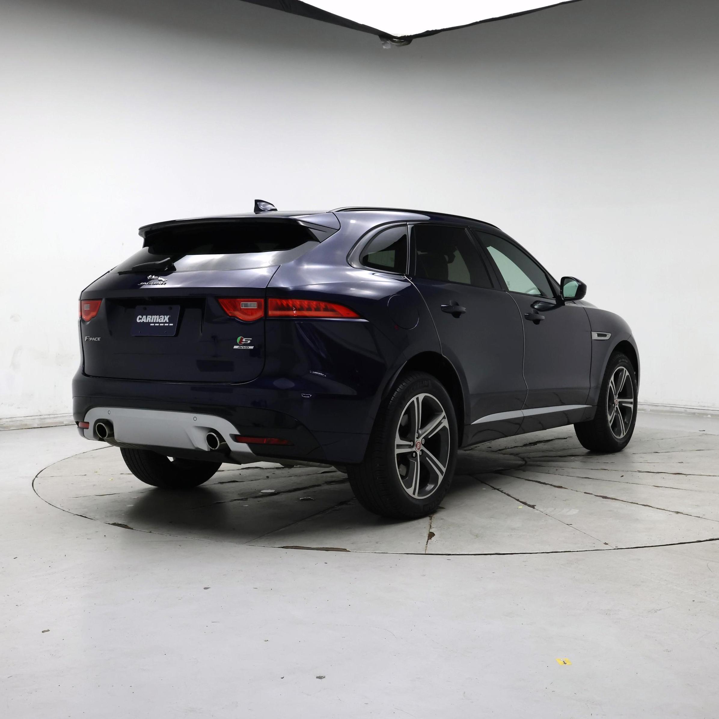 Thumbnail: 2018 Jaguar F-Pace - 8