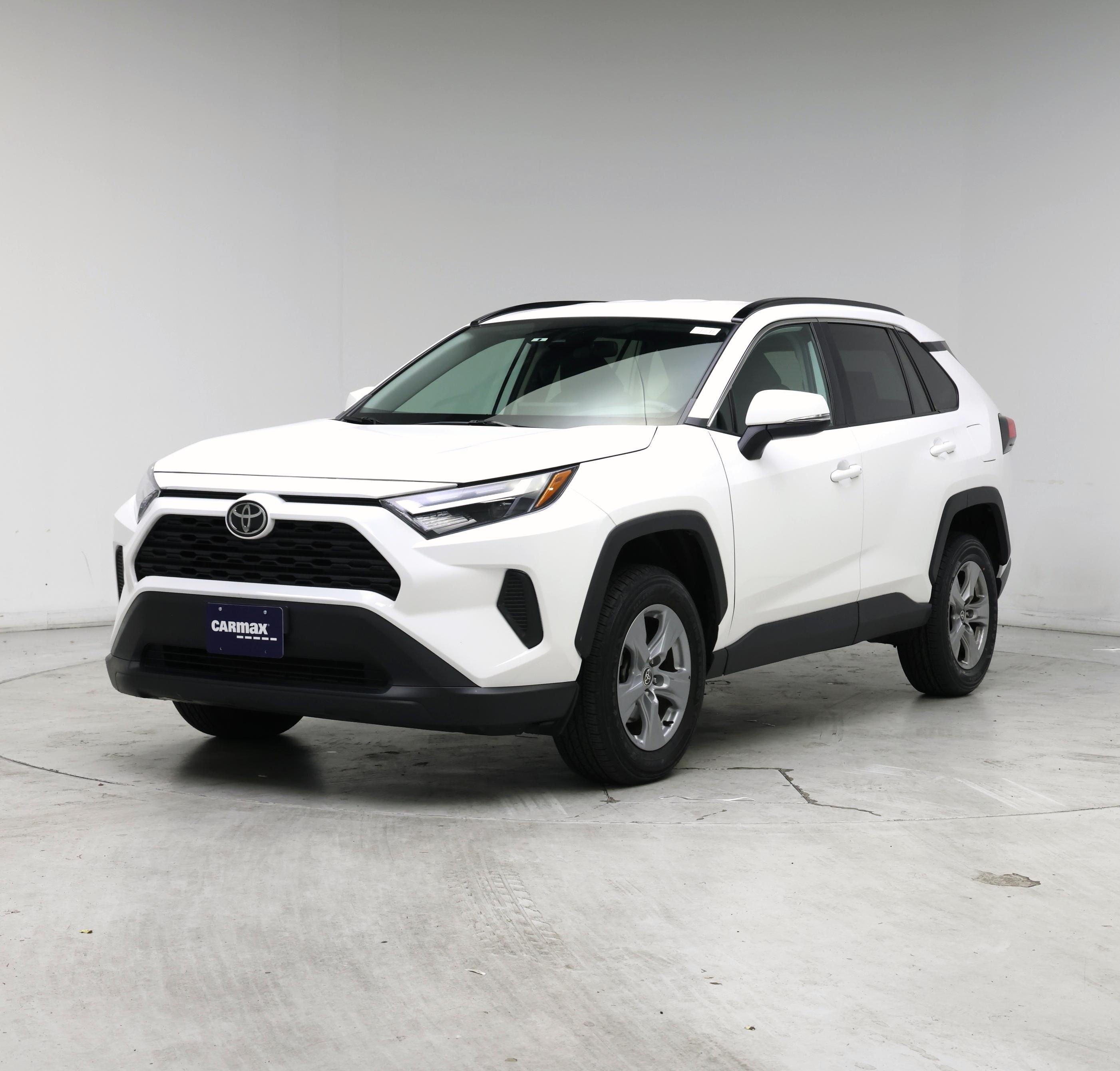 Thumbnail: 2022 Toyota RAV4 - 4