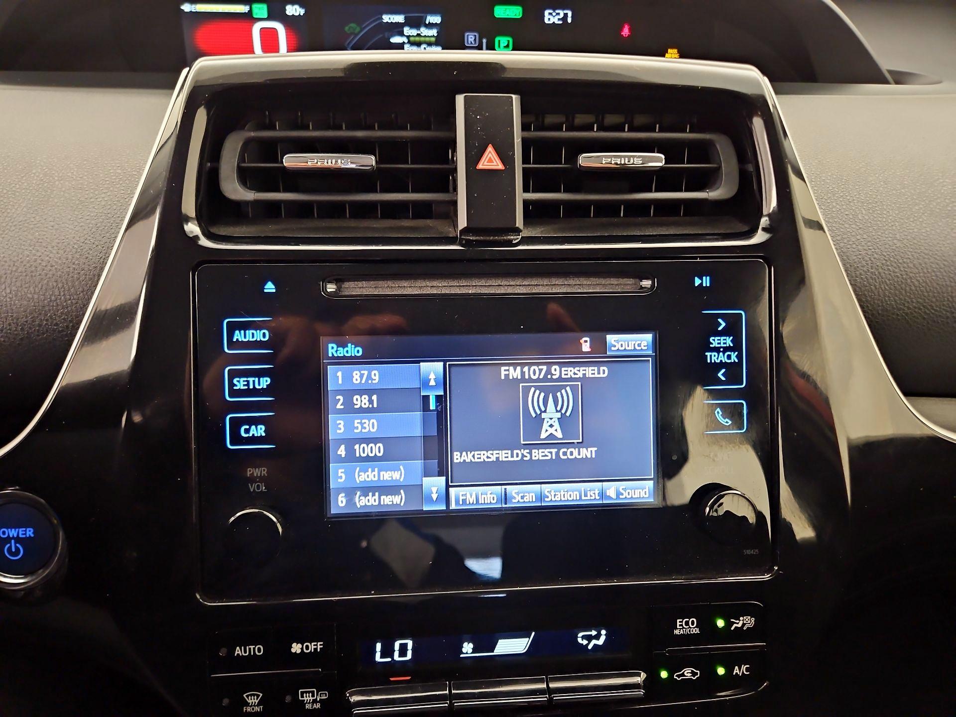 Thumbnail: 2019 Toyota Prius - 15