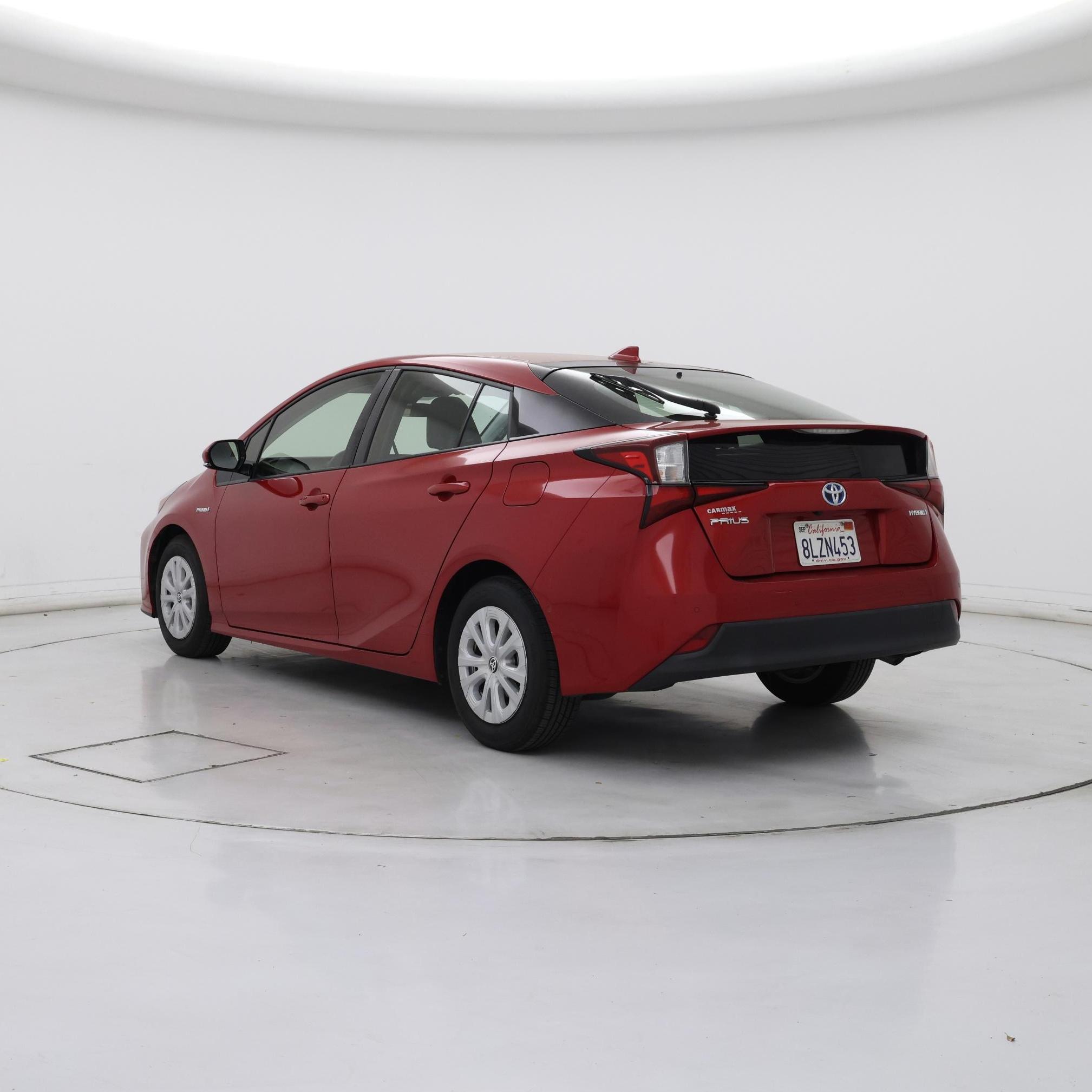 Thumbnail: 2019 Toyota Prius - 2