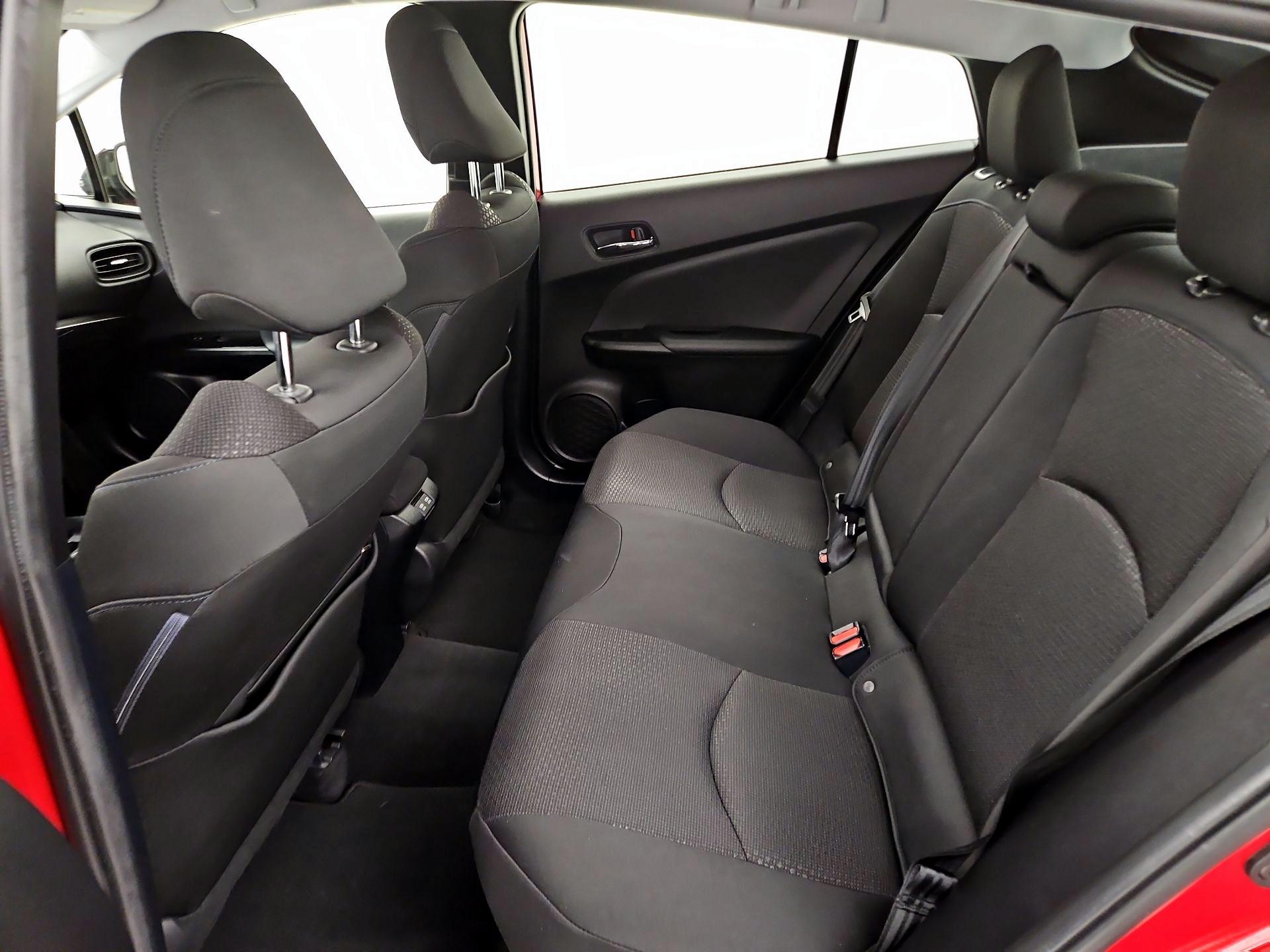 Thumbnail: 2019 Toyota Prius - 19