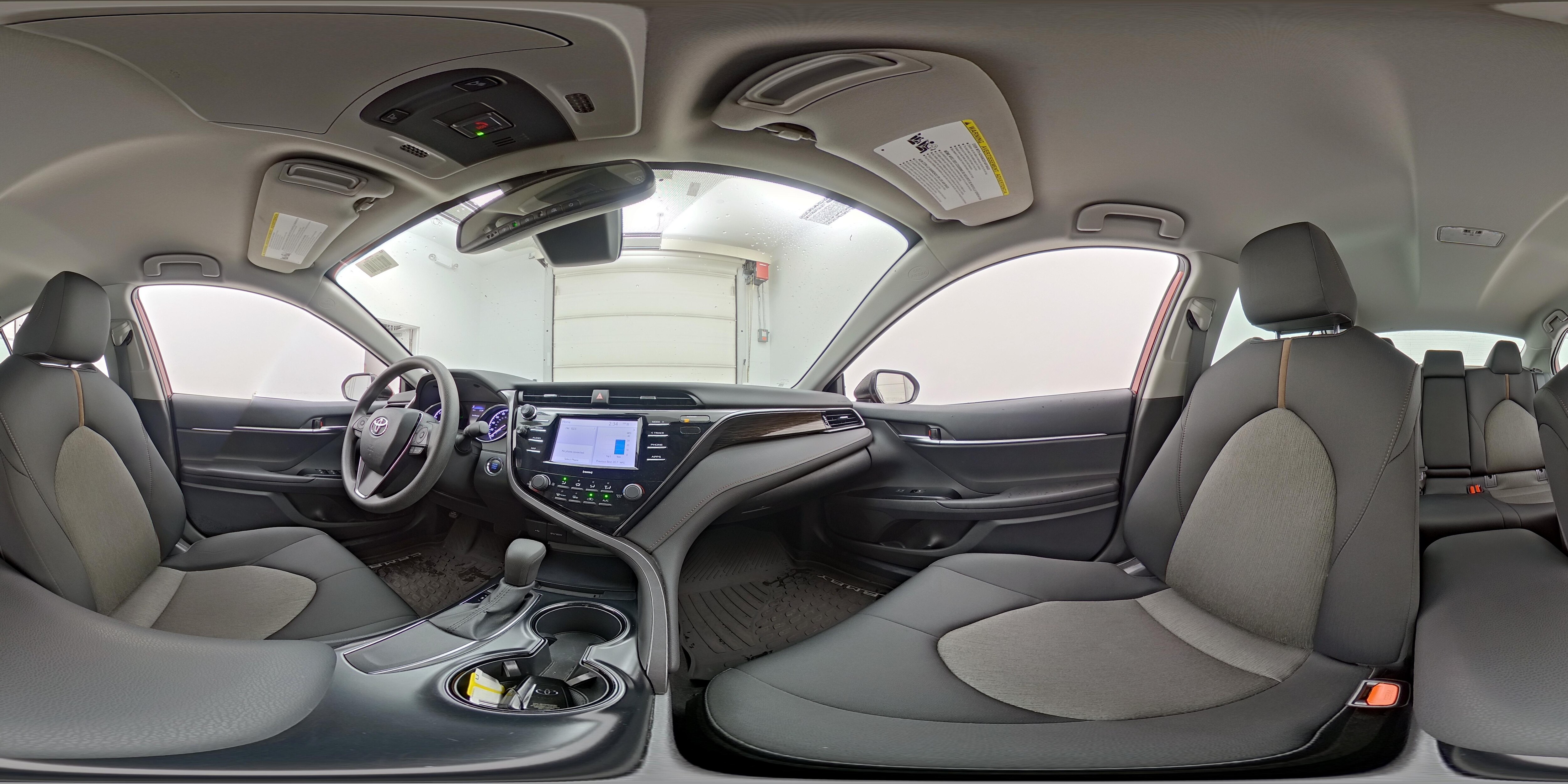 2020 Toyota Camry LE - Photo 25