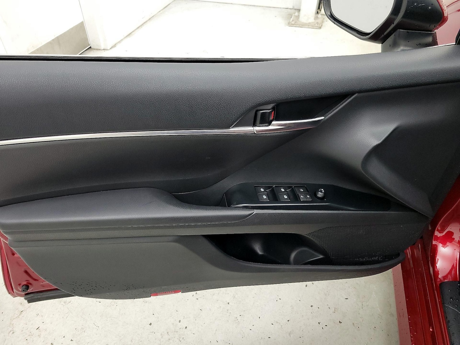 2020 Toyota Camry LE - Photo 13