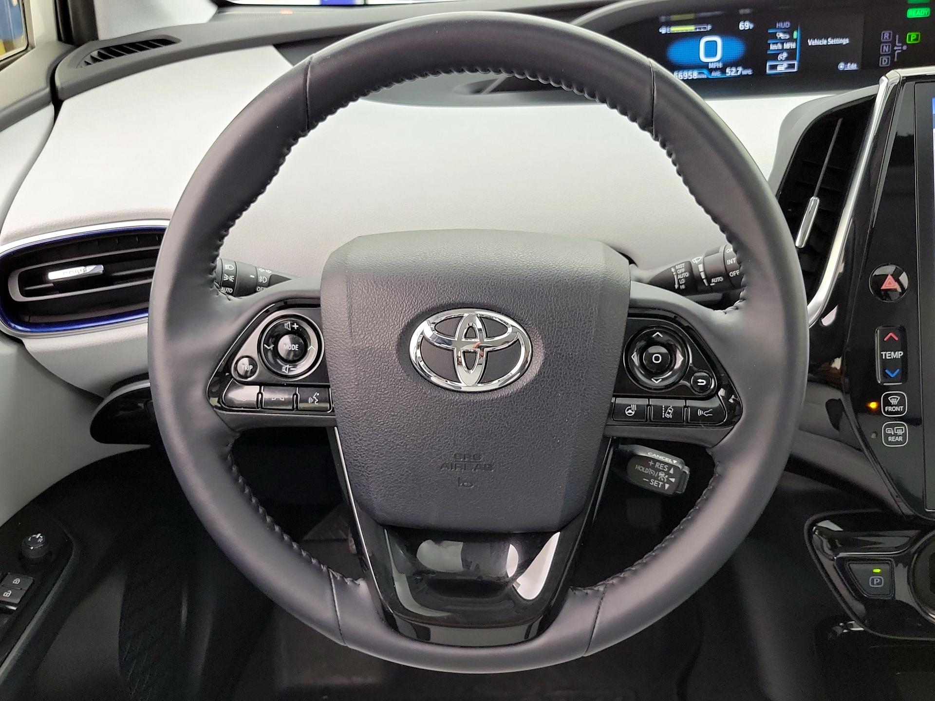 Thumbnail: 2022 Toyota Prius - 10