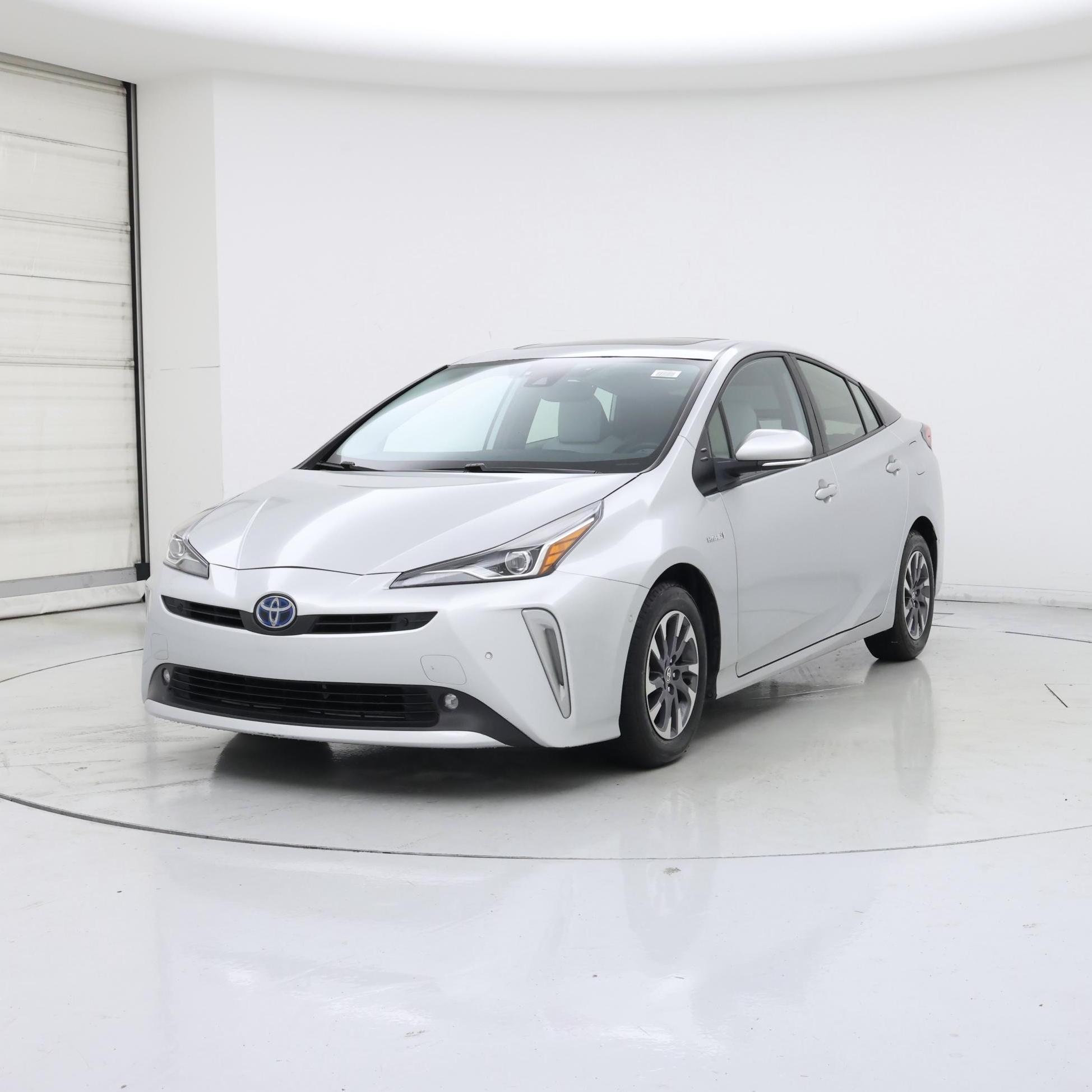 Thumbnail: 2022 Toyota Prius - 4