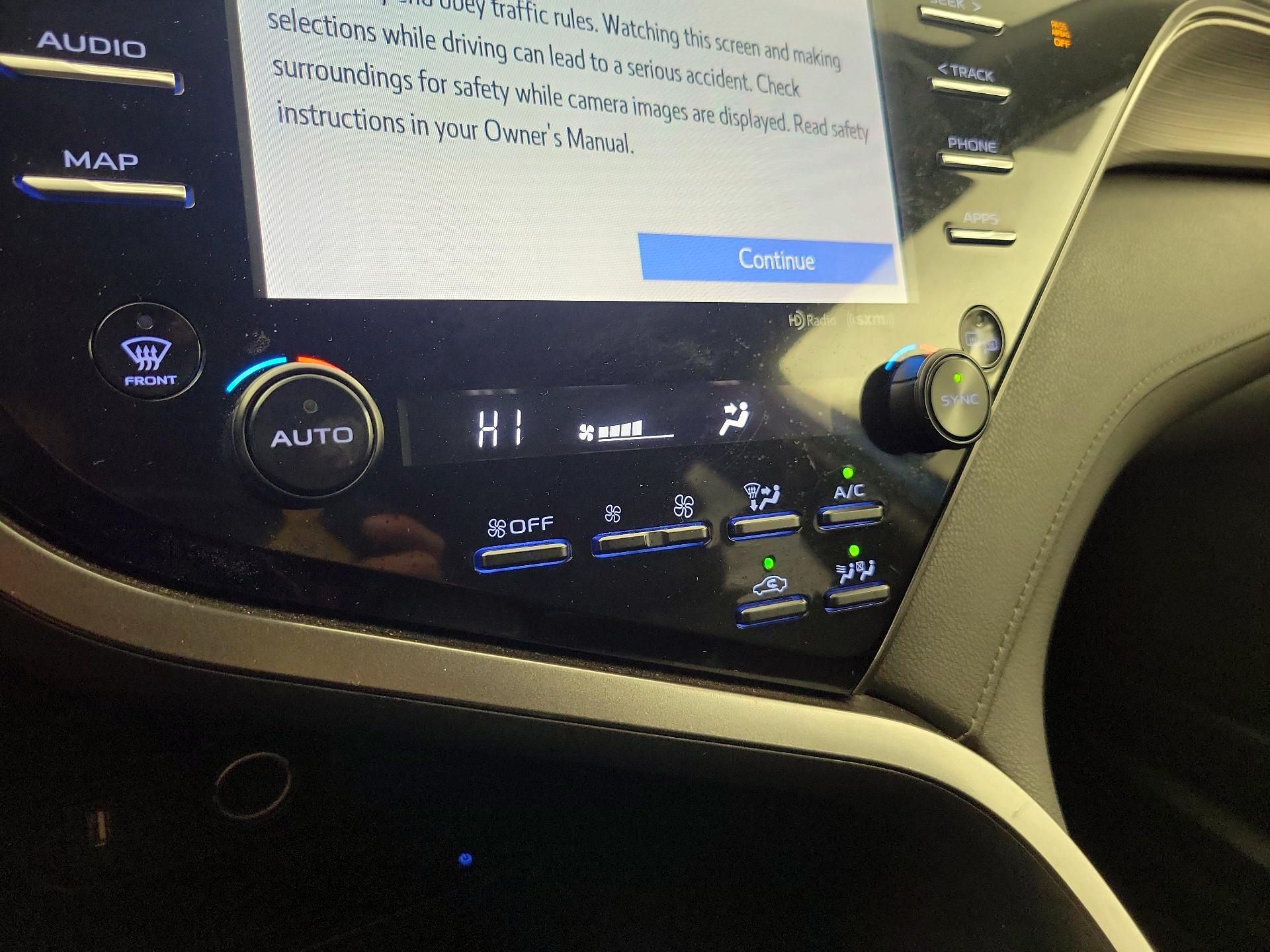 Thumbnail: 2020 Toyota Camry - 16