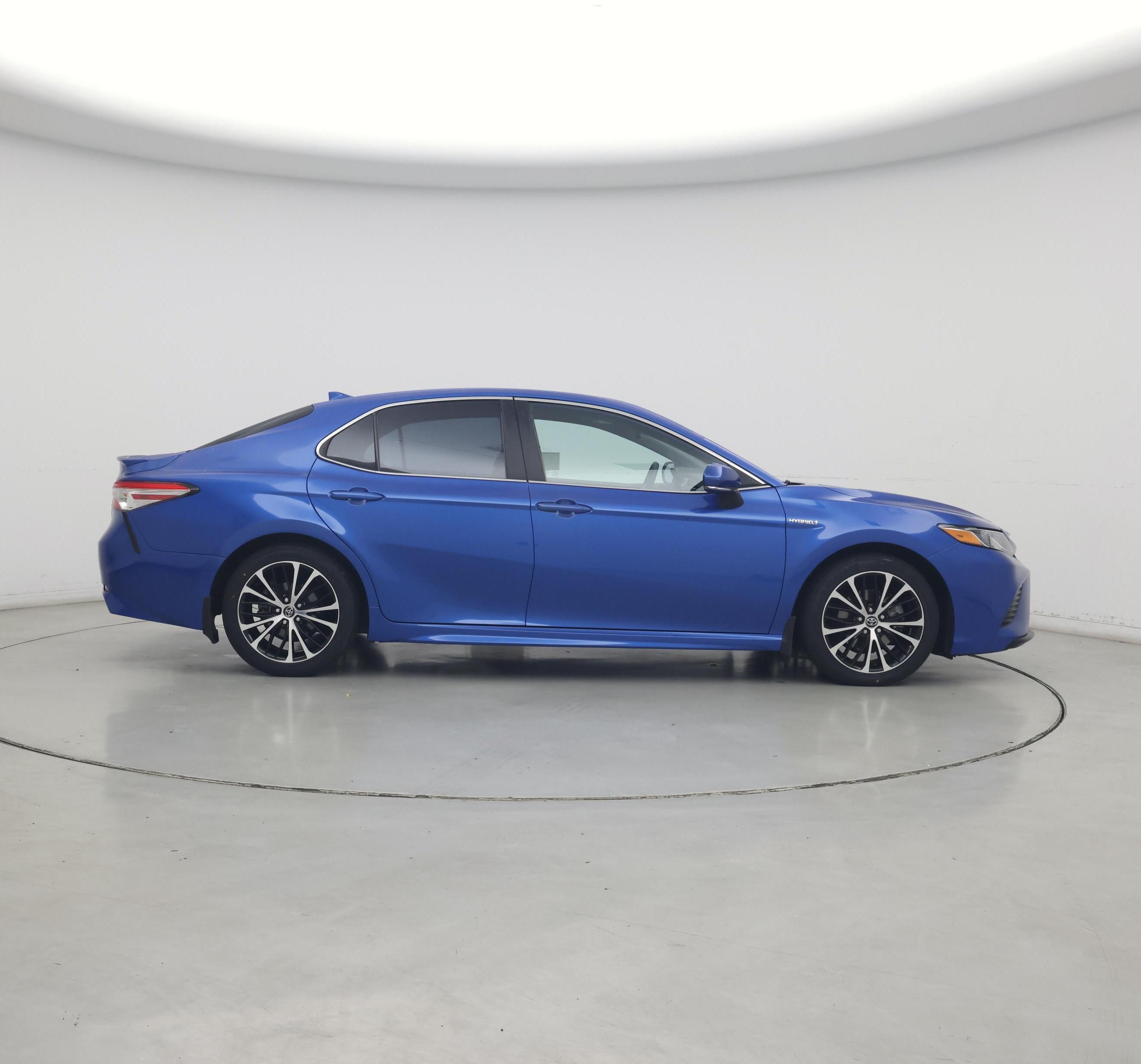 Thumbnail: 2020 Toyota Camry - 7