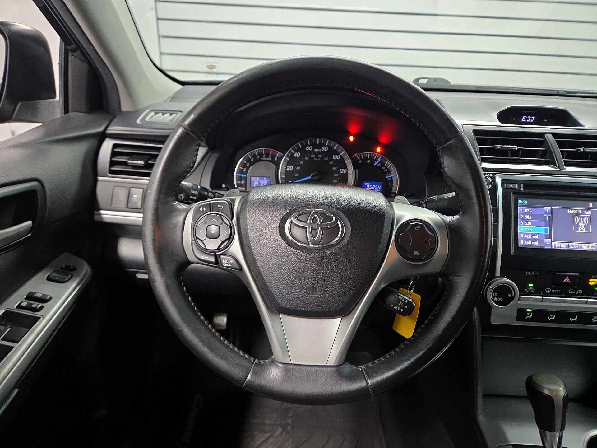 Thumbnail: 2014 Toyota Camry - 10