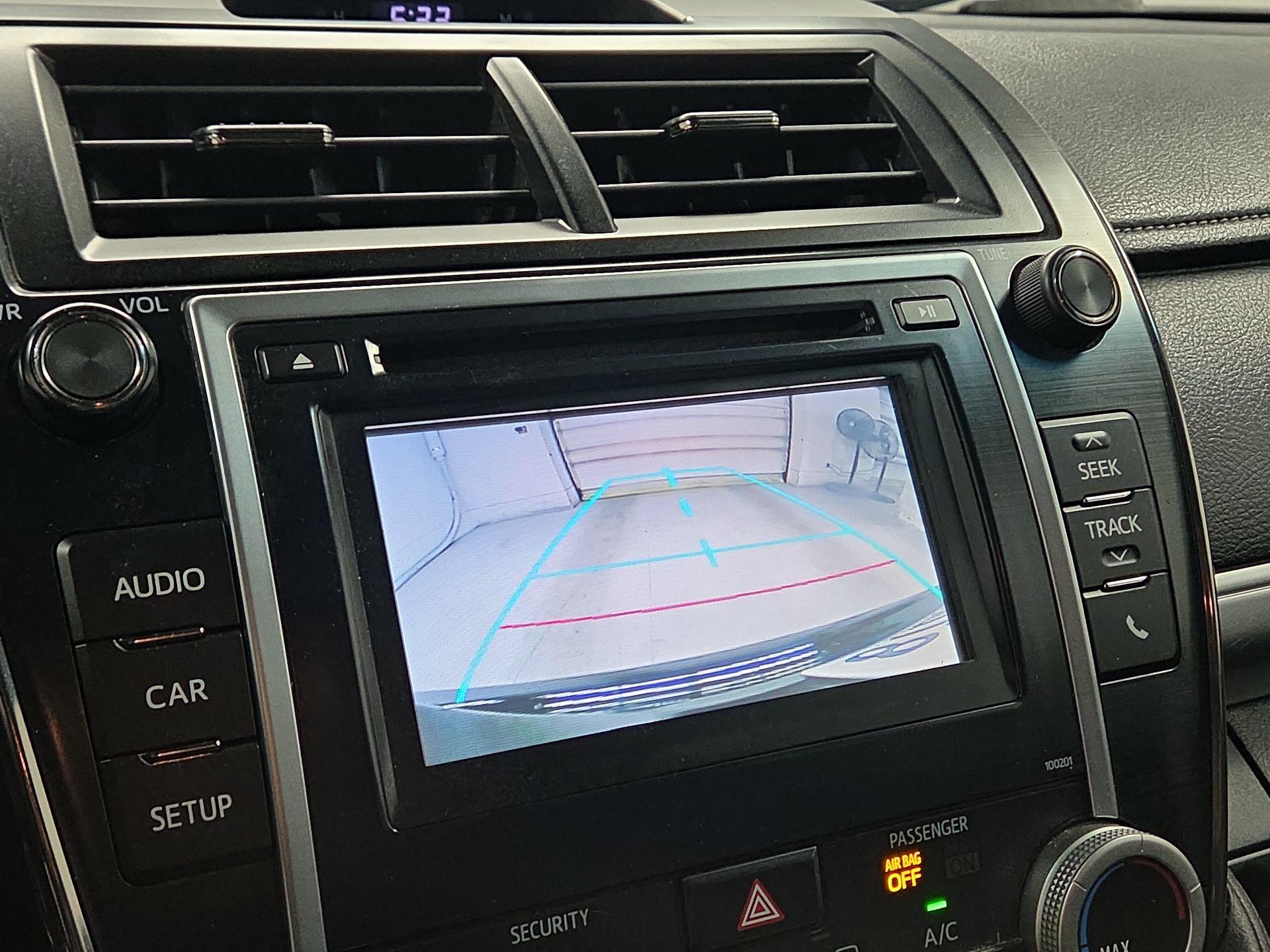 Thumbnail: 2014 Toyota Camry - 14