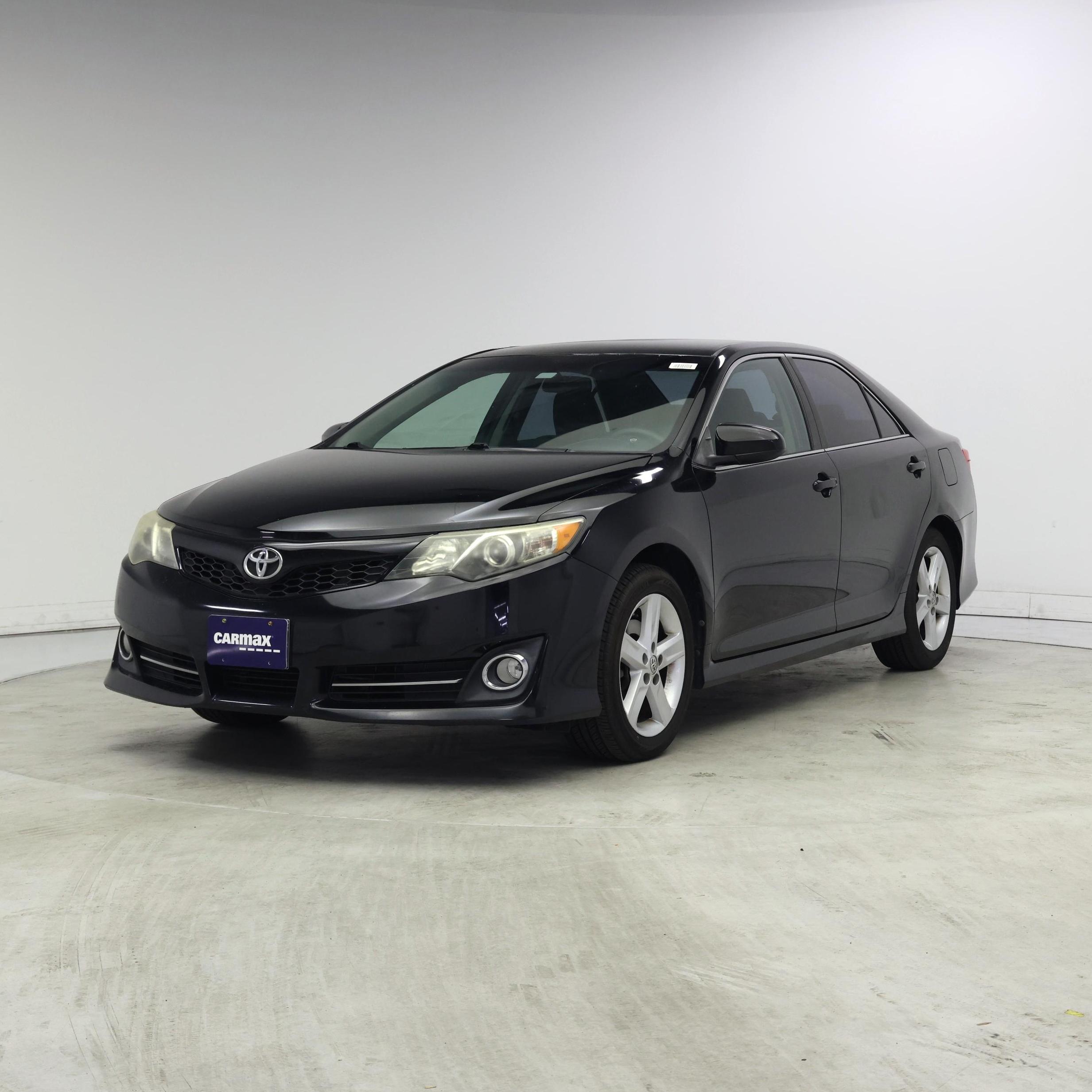 Thumbnail: 2014 Toyota Camry - 4
