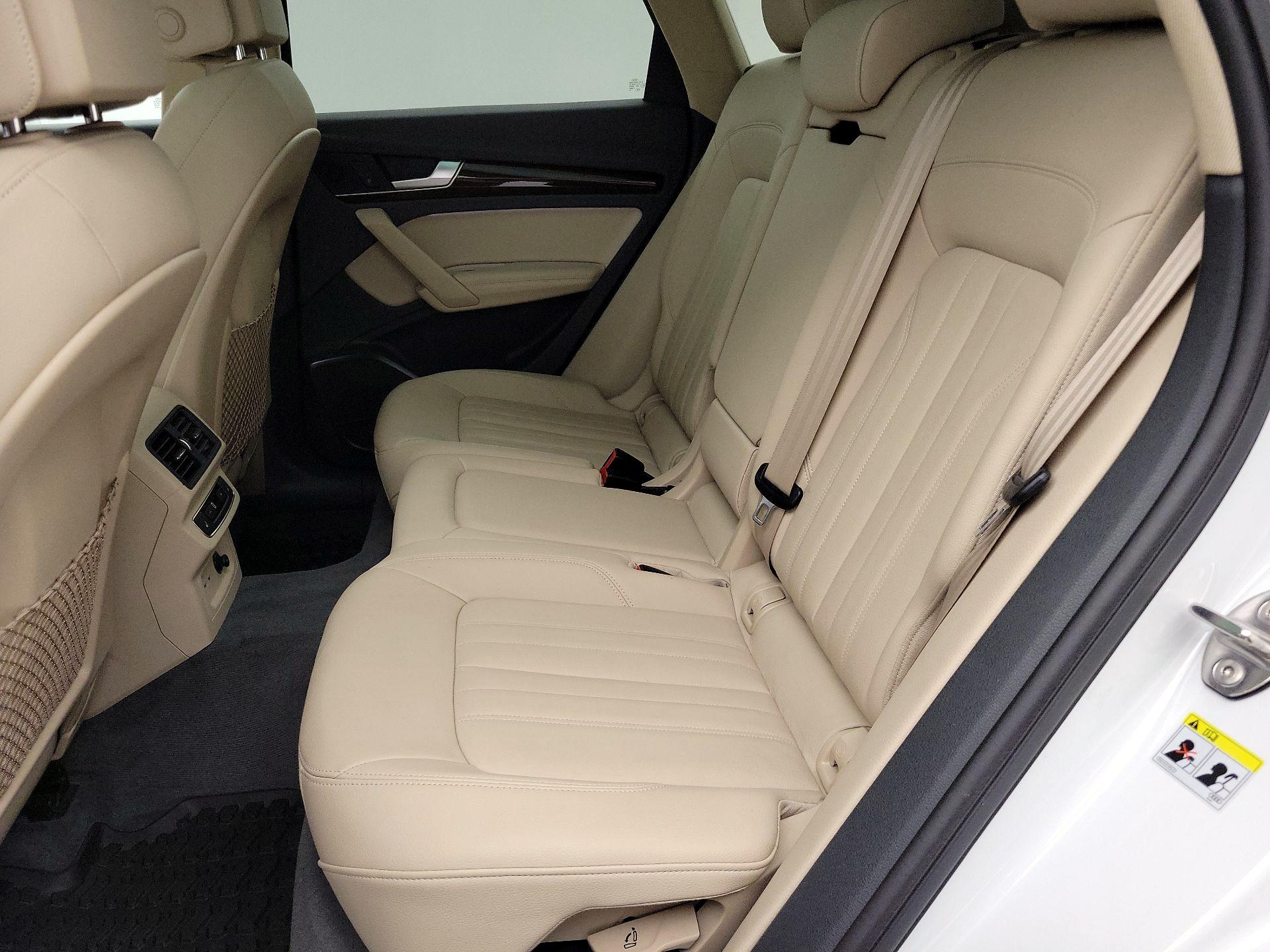 Thumbnail: 2020 Audi Q5 - 20