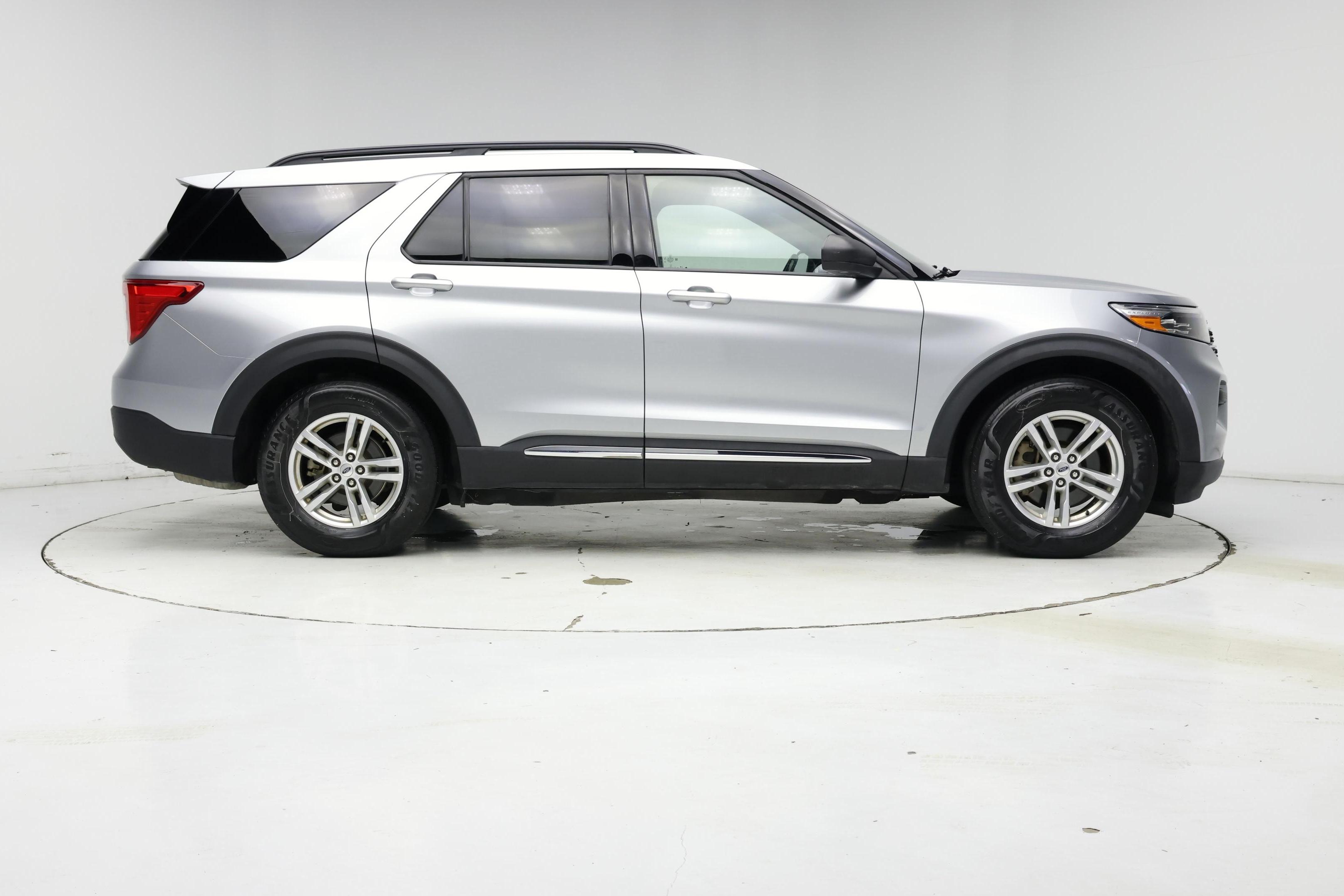 Thumbnail: 2020 Ford Explorer - 7