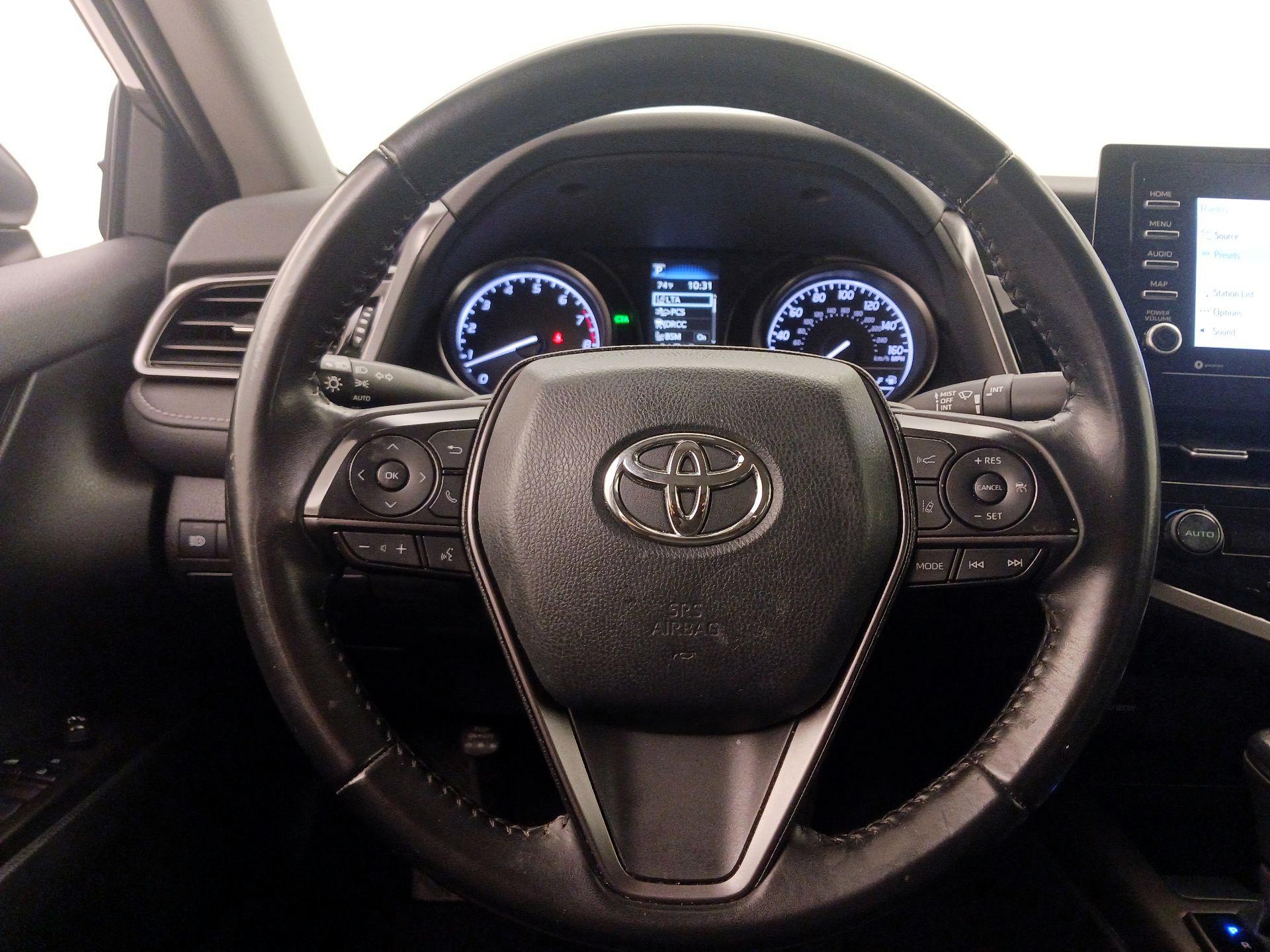 Thumbnail: 2021 Toyota Camry - 10