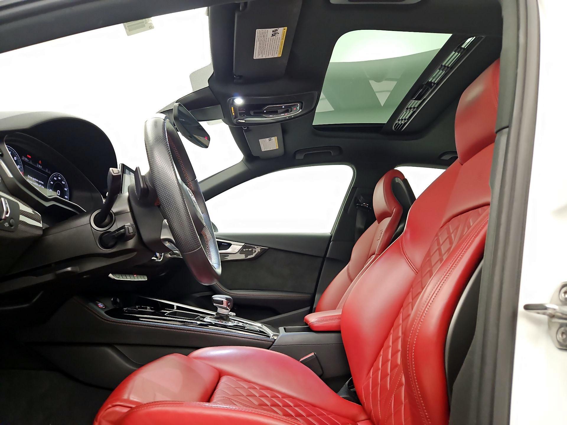 Thumbnail: 2021 Audi S4 - 19