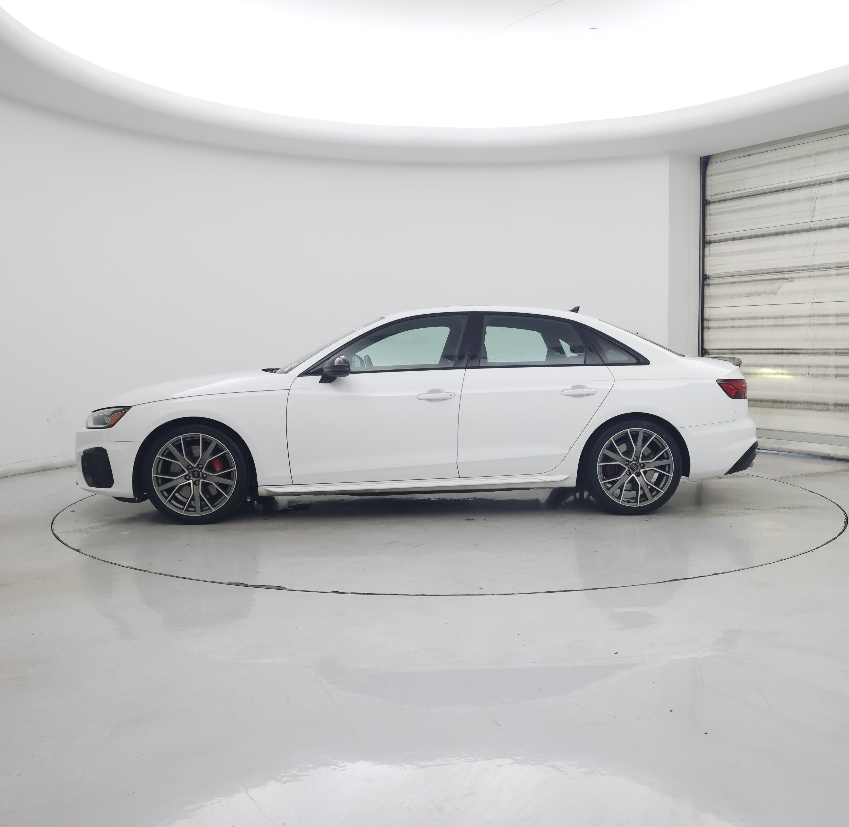 Thumbnail: 2021 Audi S4 - 3