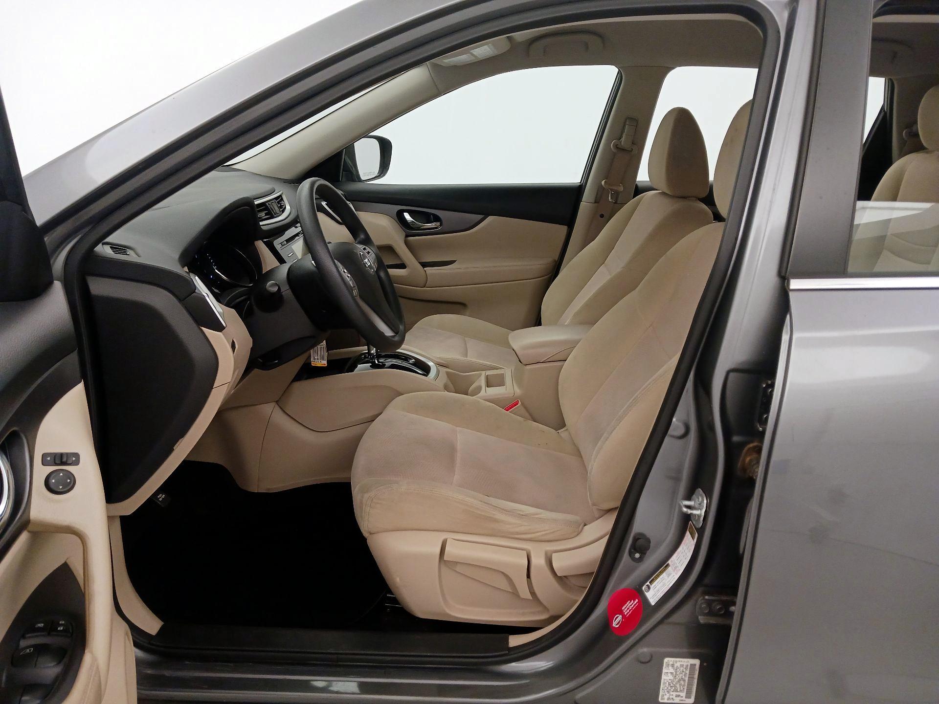 Thumbnail: 2016 Nissan Rogue - 11