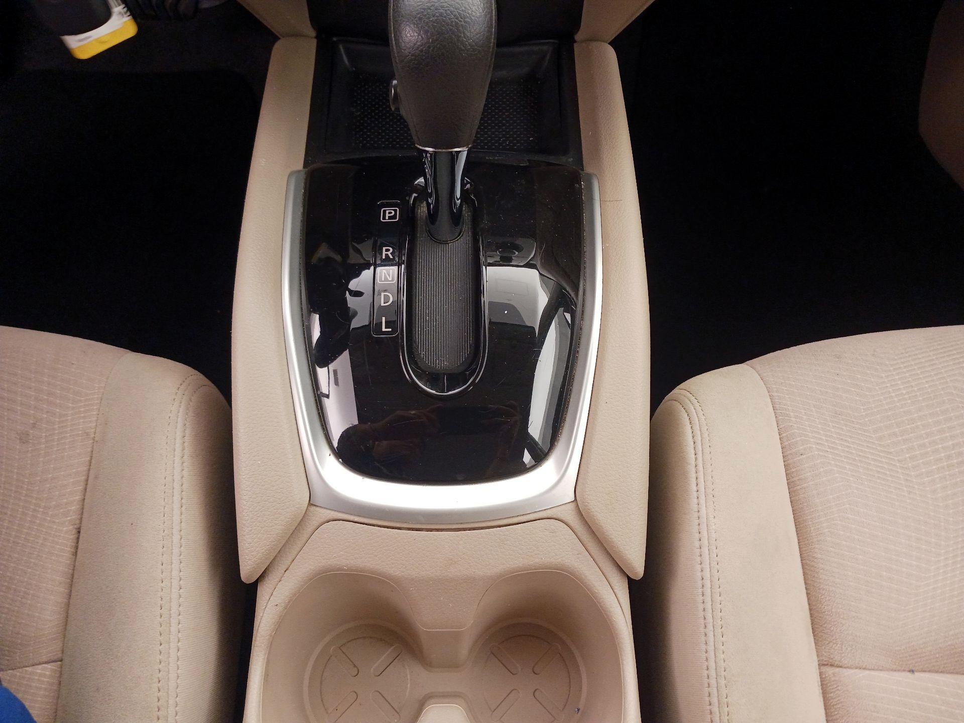 Thumbnail: 2016 Nissan Rogue - 17