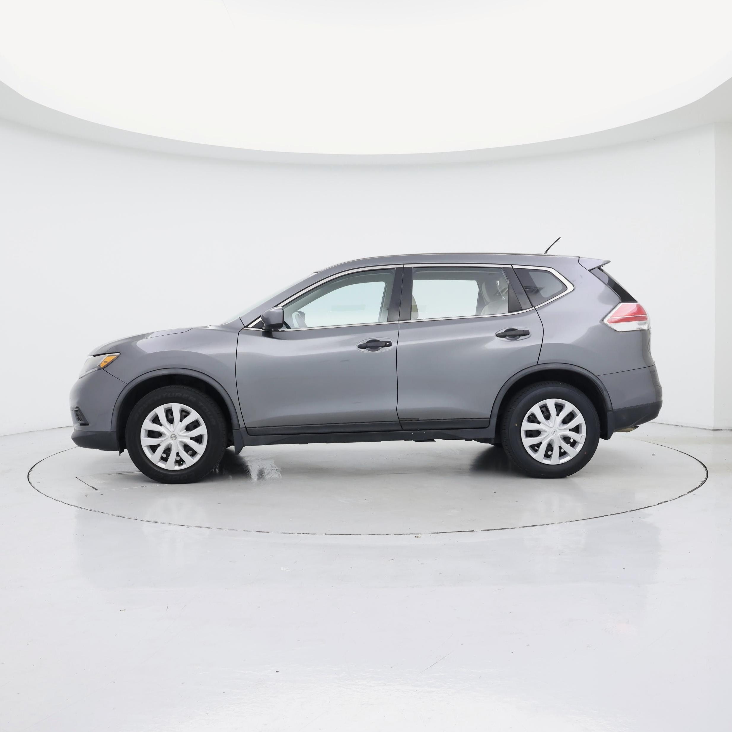 Thumbnail: 2016 Nissan Rogue - 3