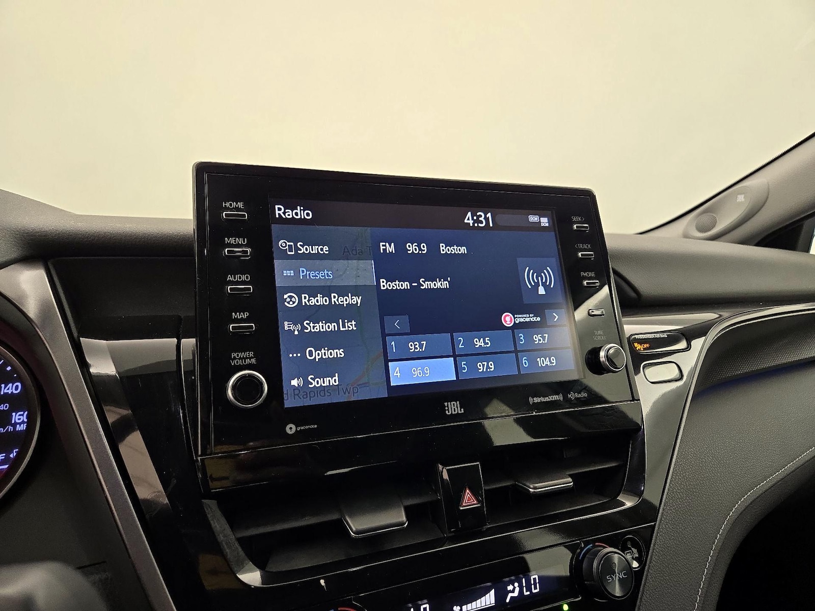 2021 Toyota Camry XSE - Photo 17