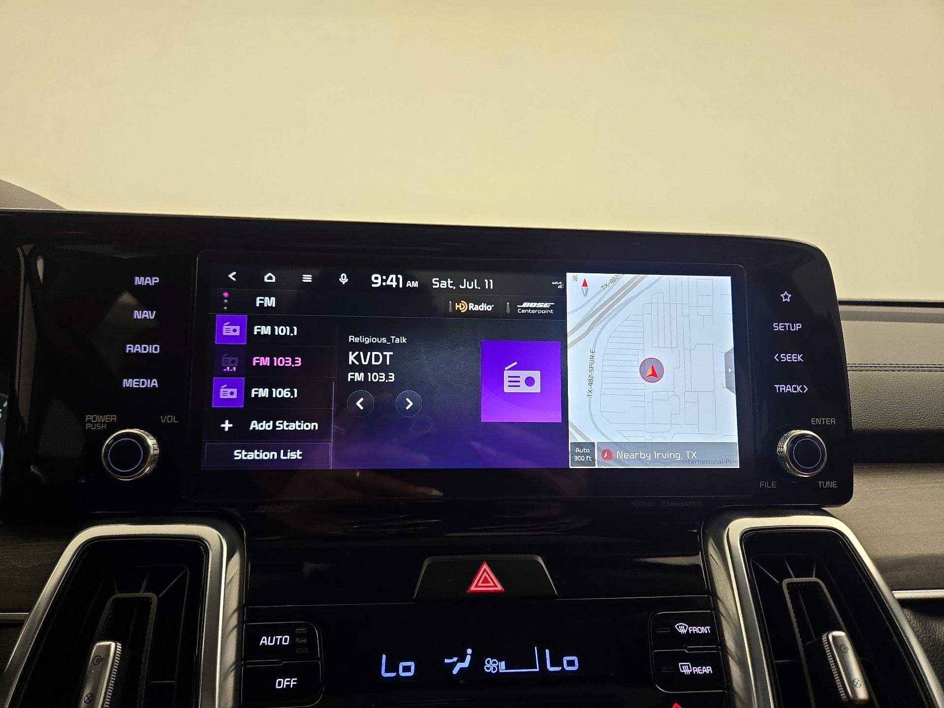 Thumbnail: 2023 Kia Sorento - 16
