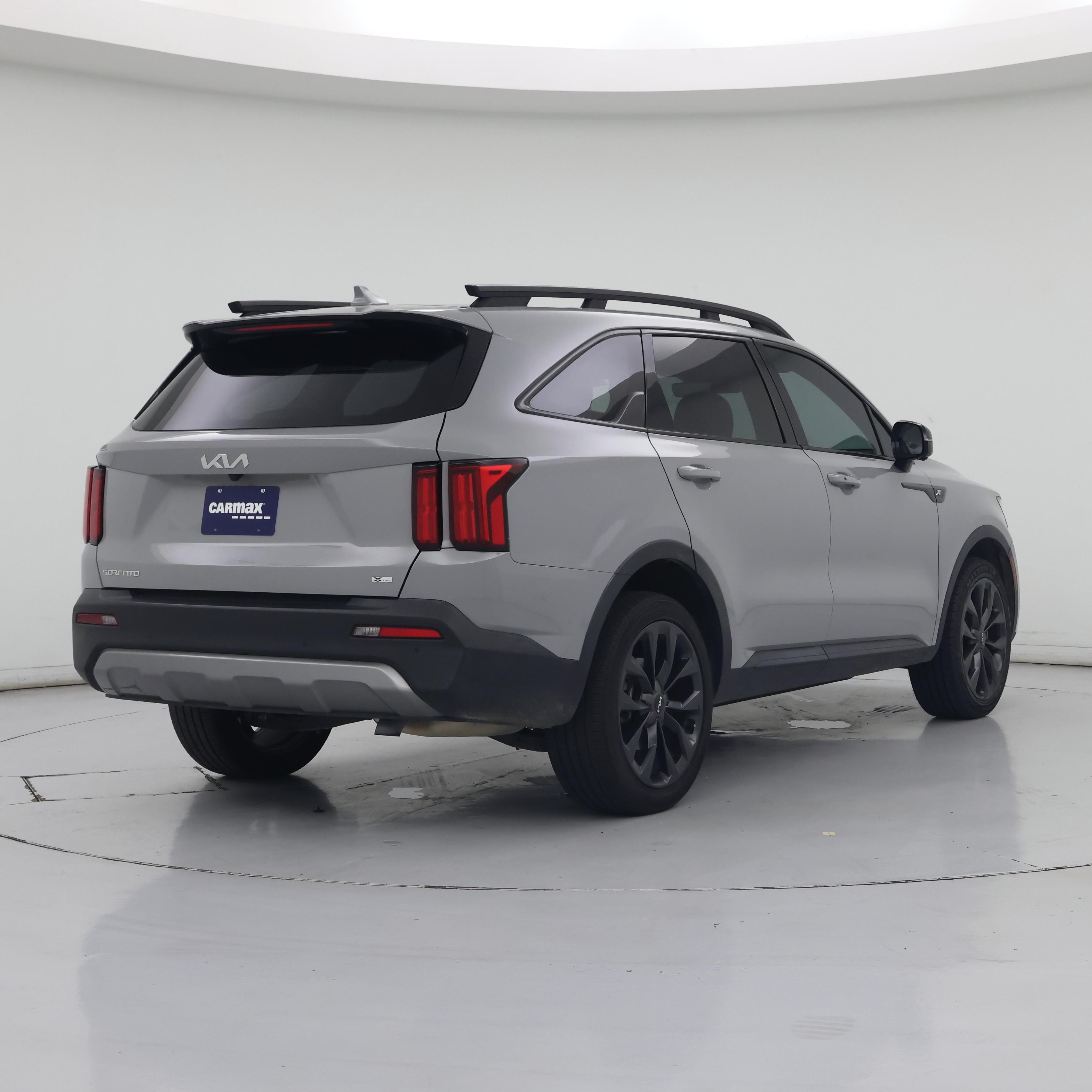 Thumbnail: 2023 Kia Sorento - 8